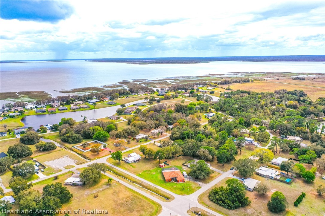 5900 Thunder Road