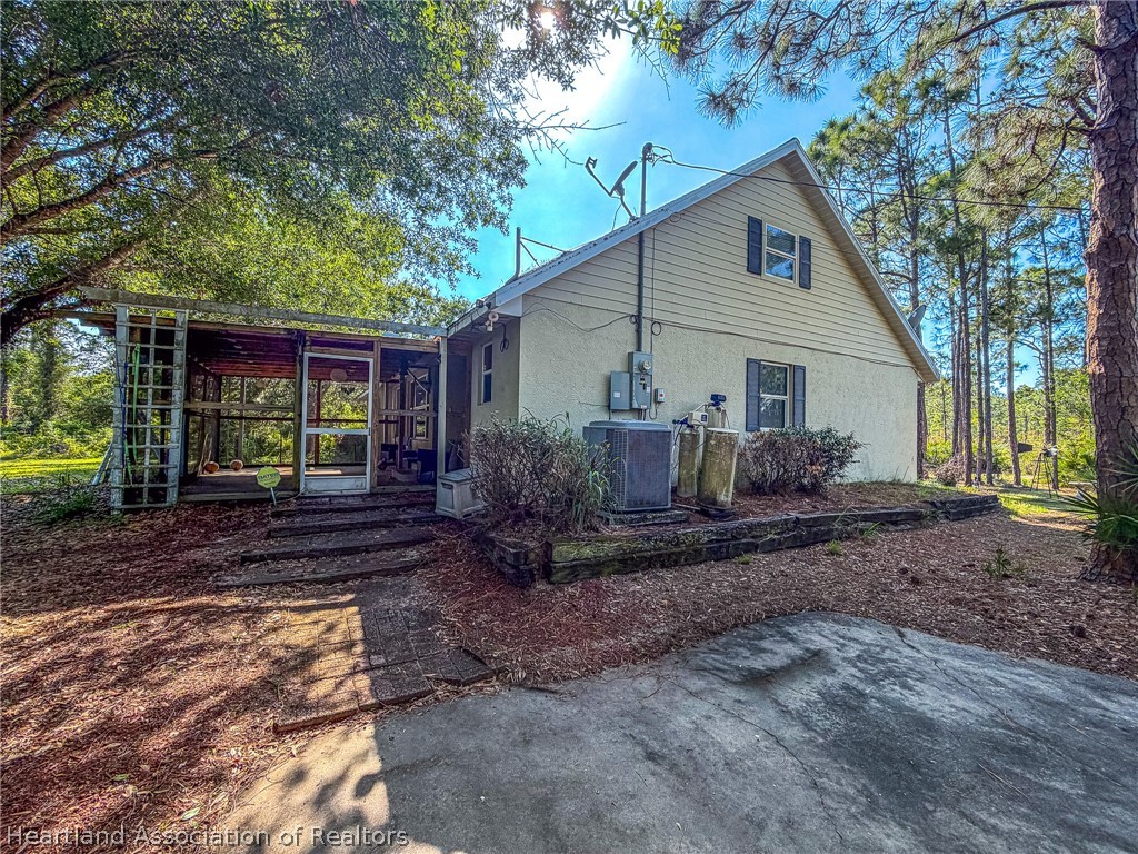 1019 Dearing Street