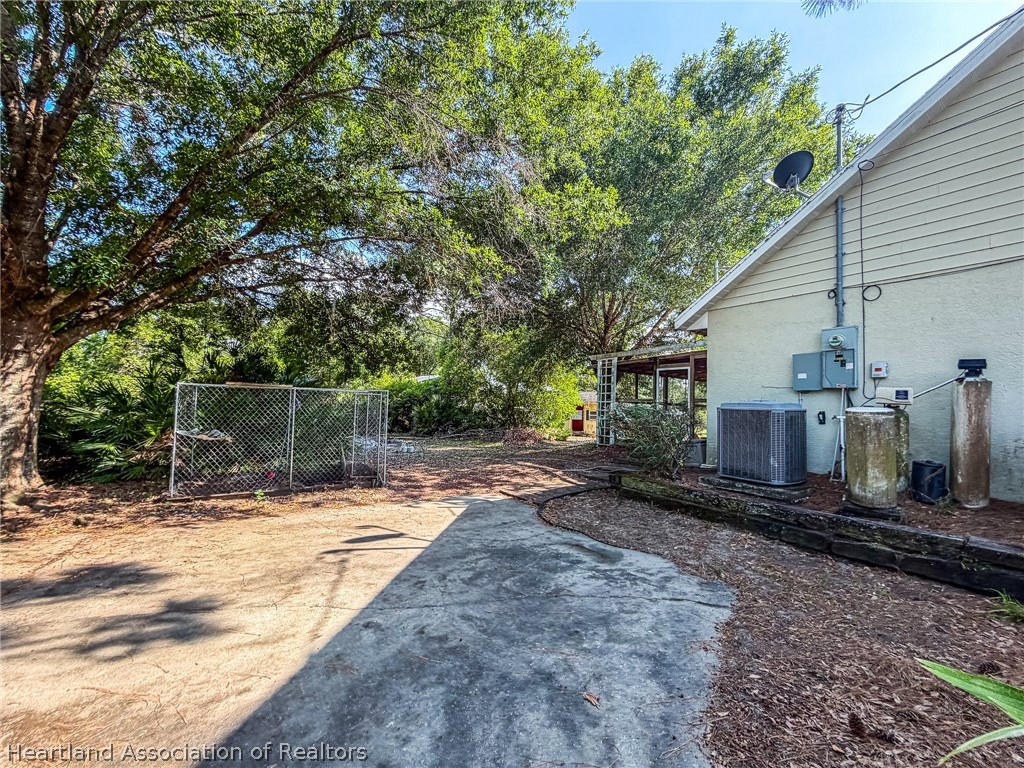 1019 Dearing Street