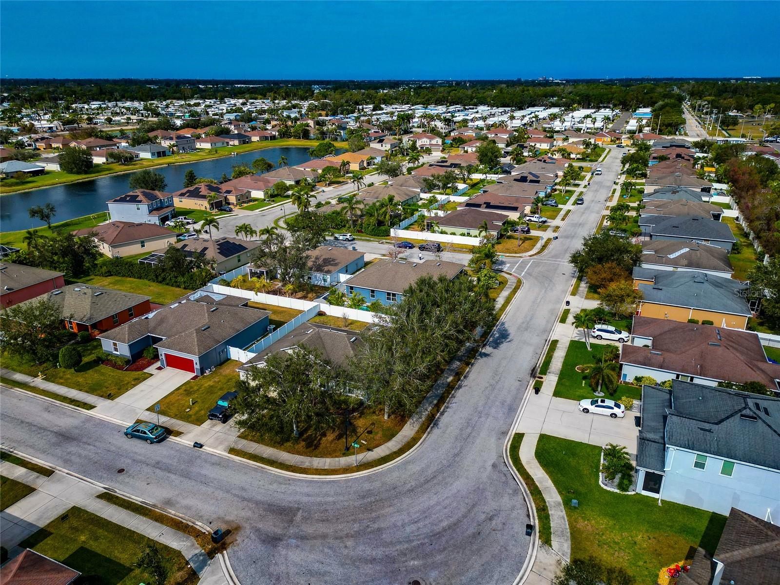 363 64TH AVENUE CIR E