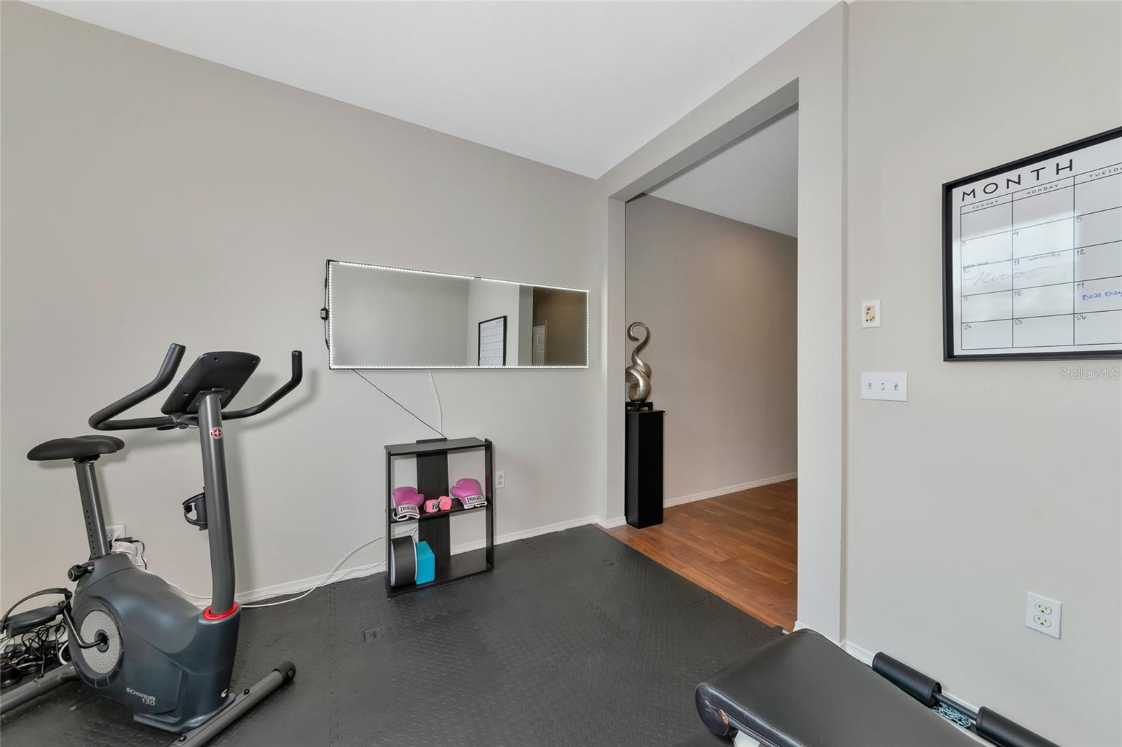 363 64TH AVENUE CIR E