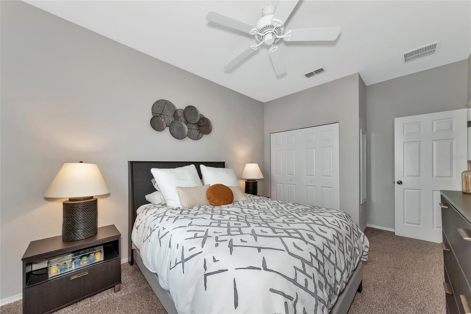 363 64TH AVENUE CIR E