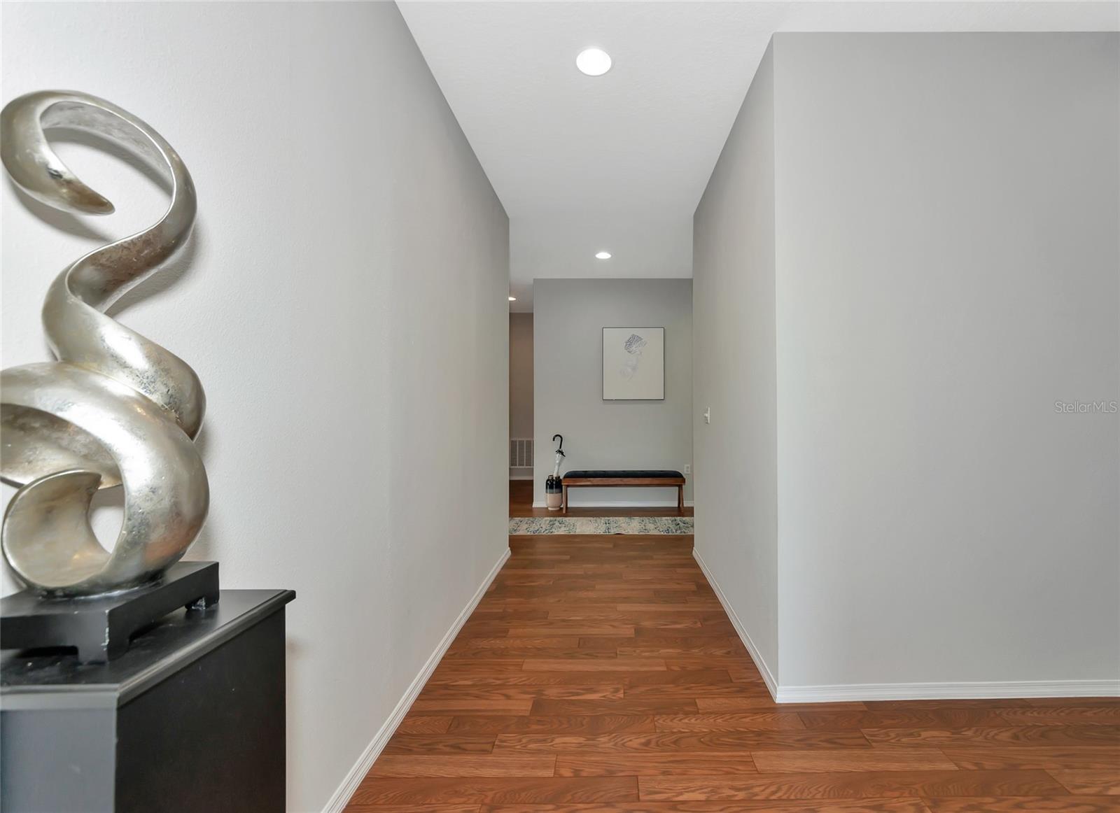 363 64TH AVENUE CIR E