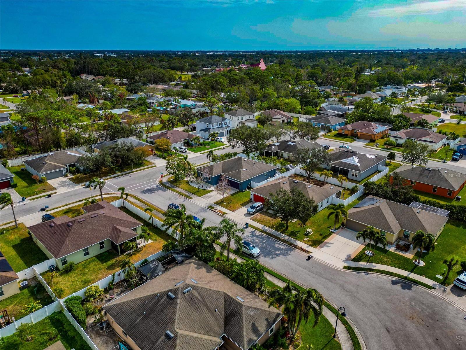 363 64TH AVENUE CIR E