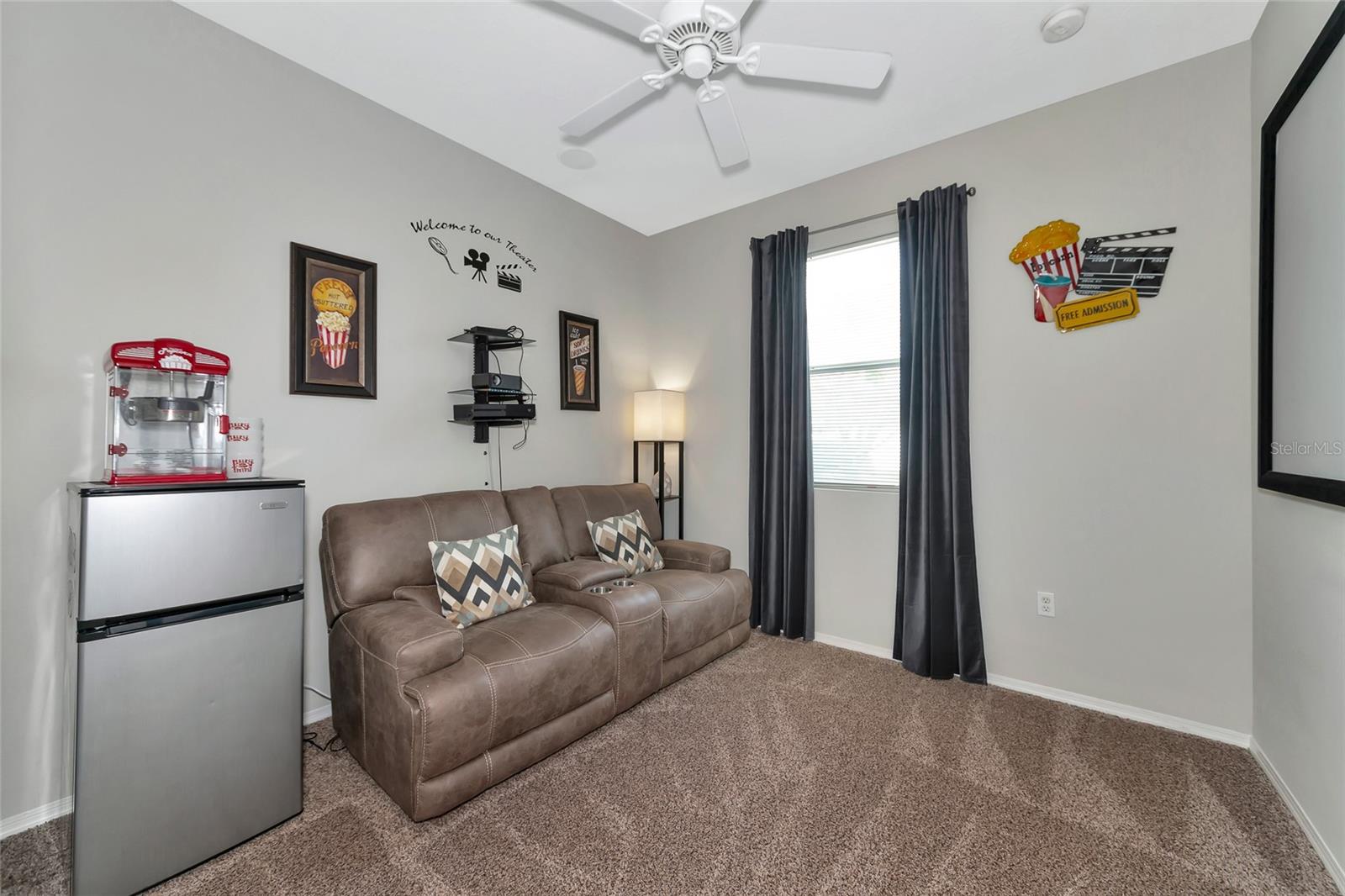 363 64TH AVENUE CIR E