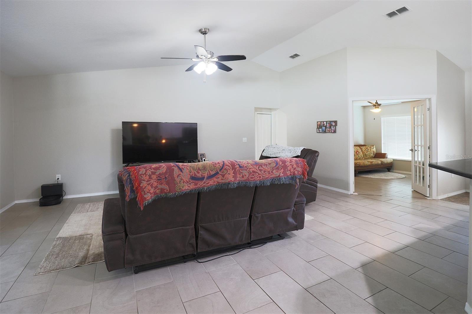 105 MAJESTIC GARDENS CT