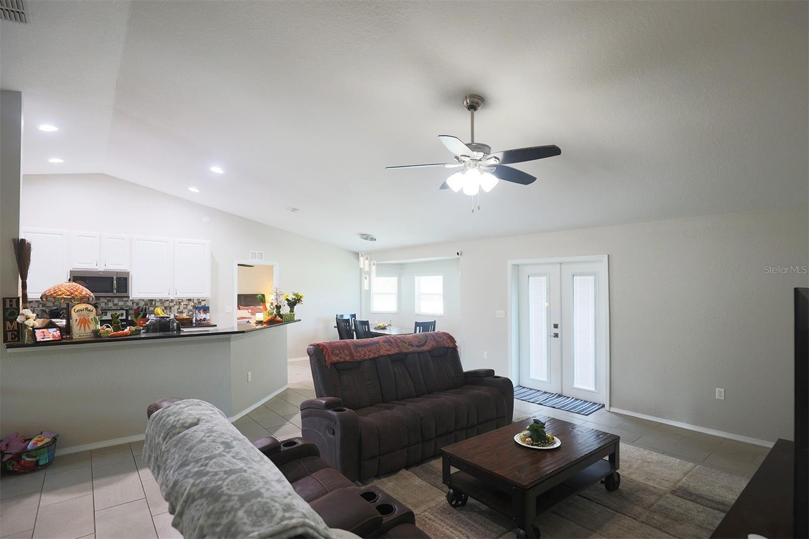 105 MAJESTIC GARDENS CT