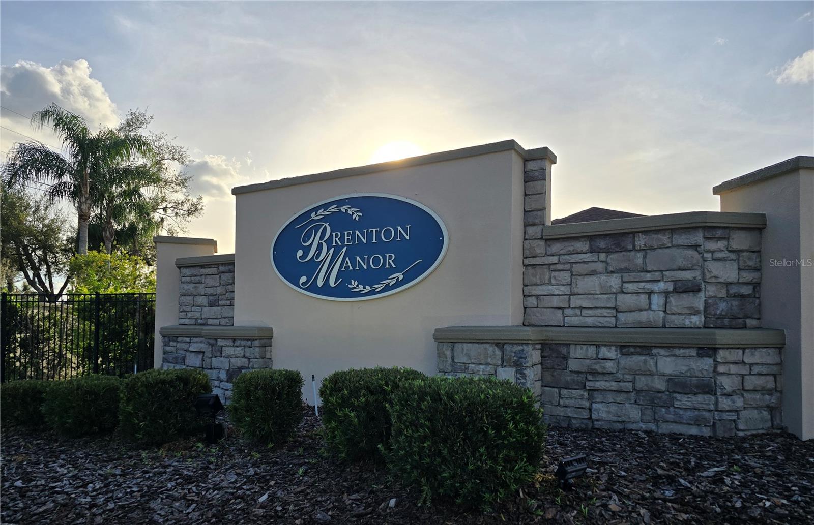 1109 BRENTON MANOR DR