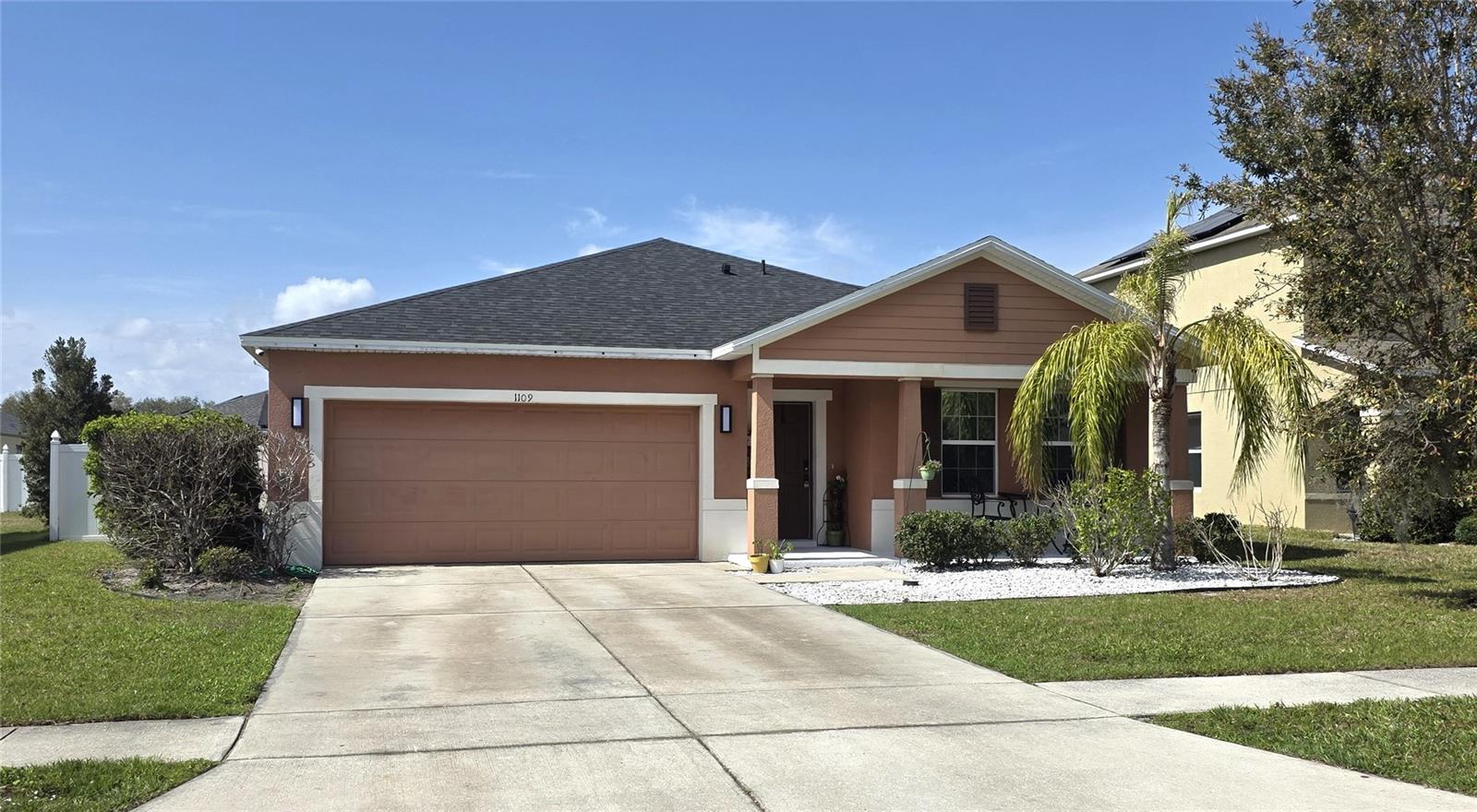 1109 BRENTON MANOR DR