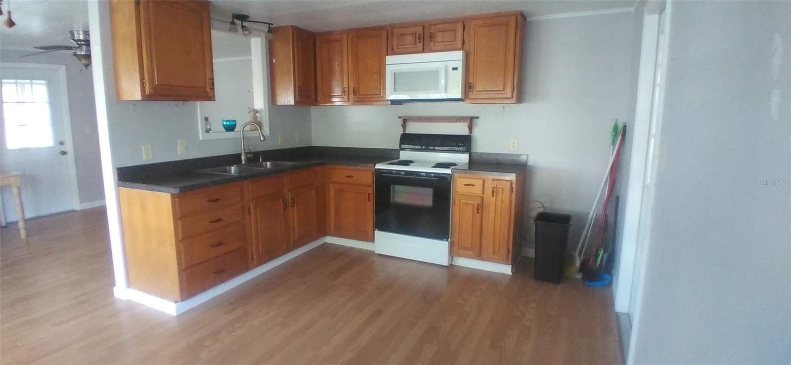 1610 REYNOLDS RD #239