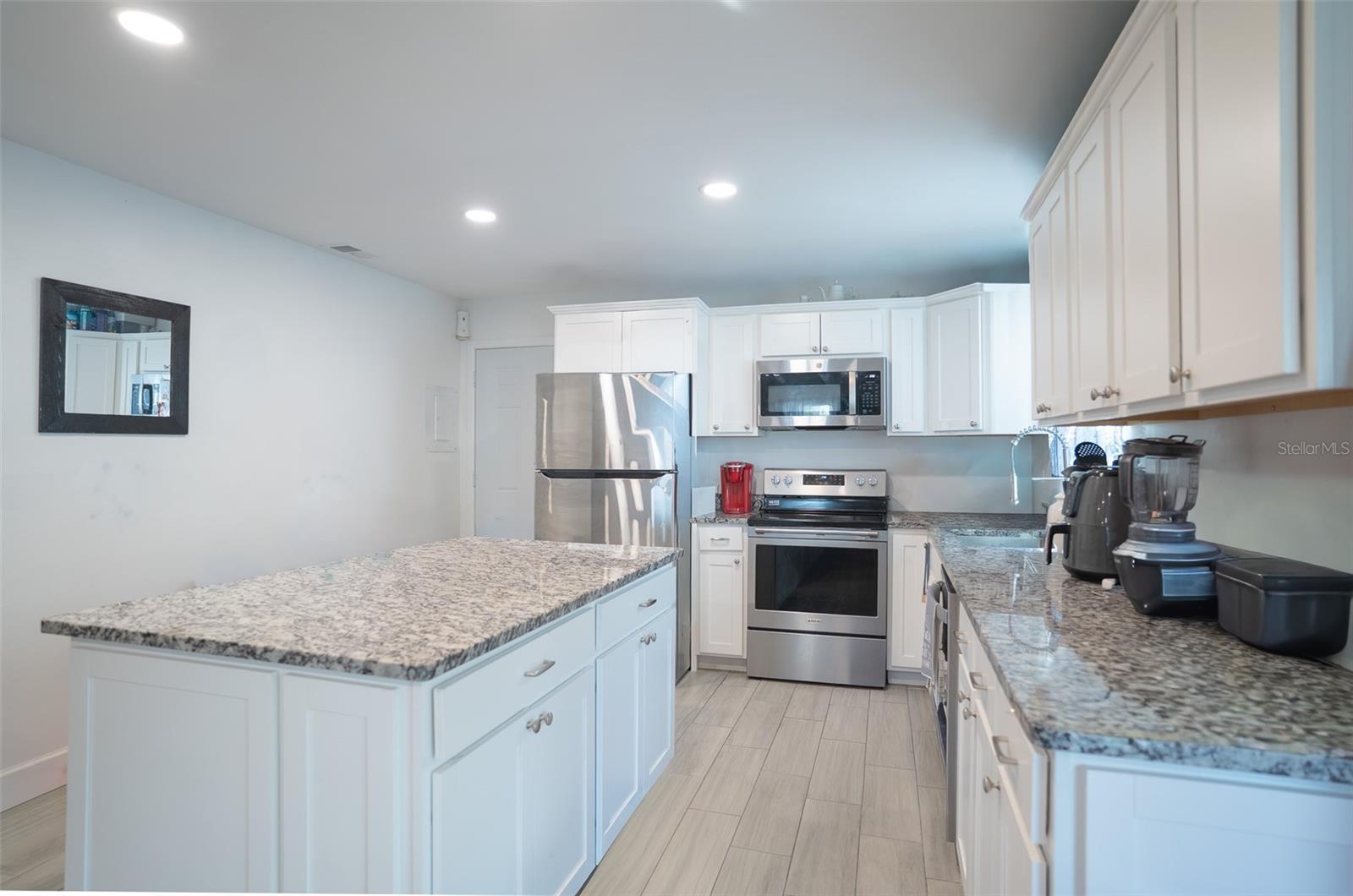 2319 W CANNON TER NW #1