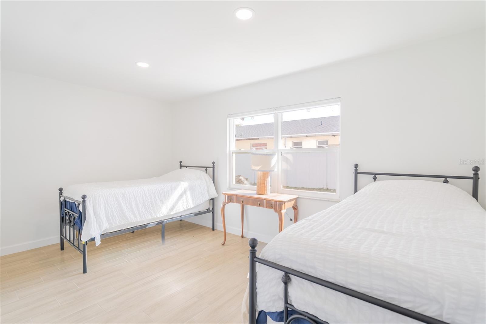 2319 W CANNON TER NW #1