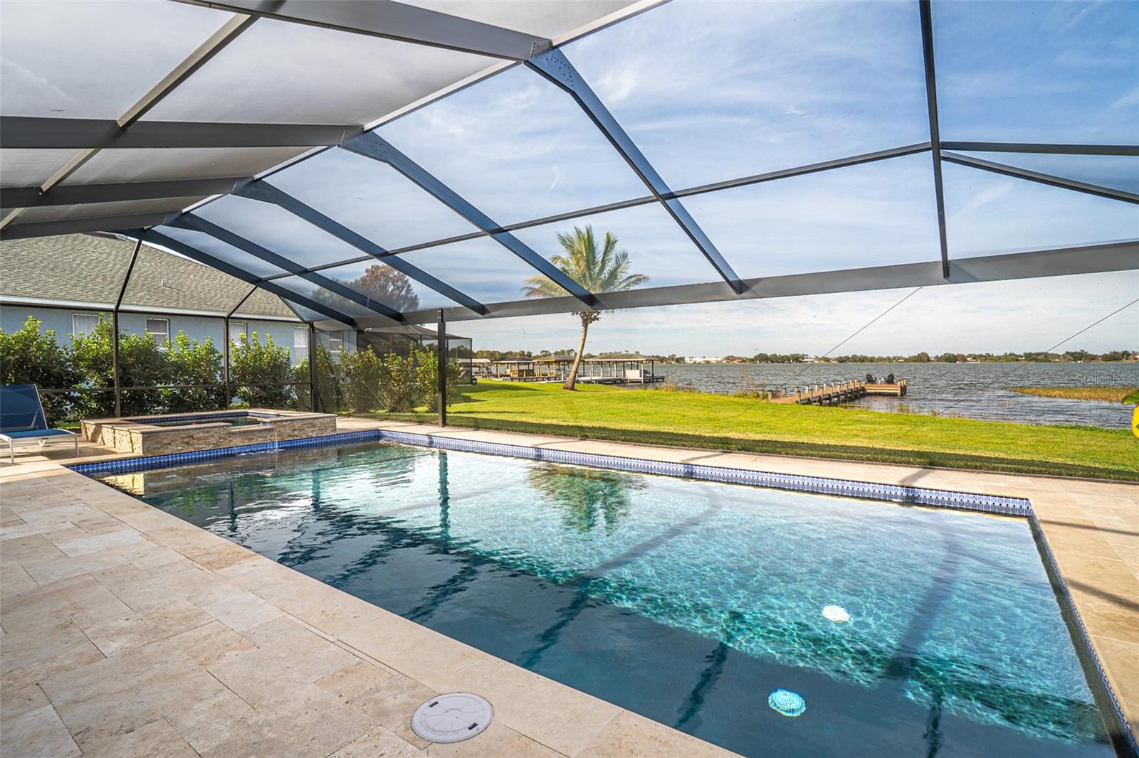 2336 W CANNON TER NW