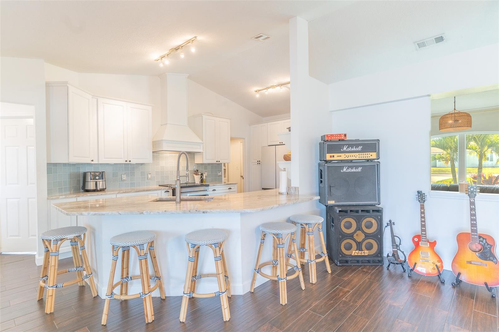 2336 W CANNON TER NW