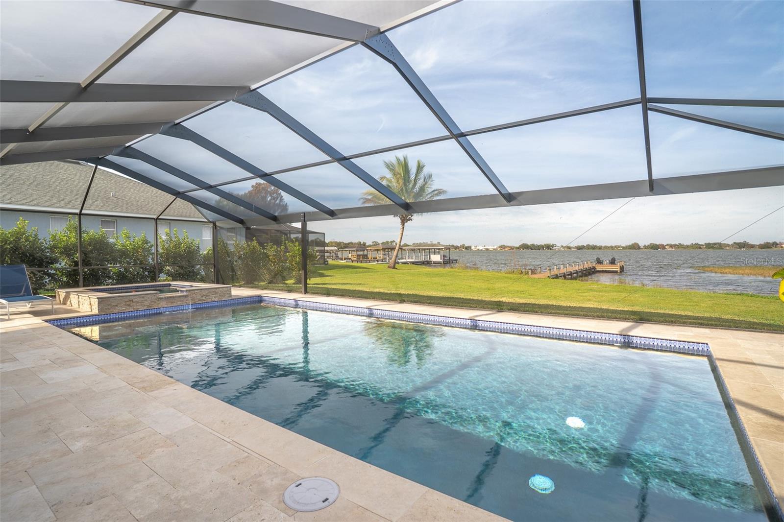 2336 W CANNON TER NW