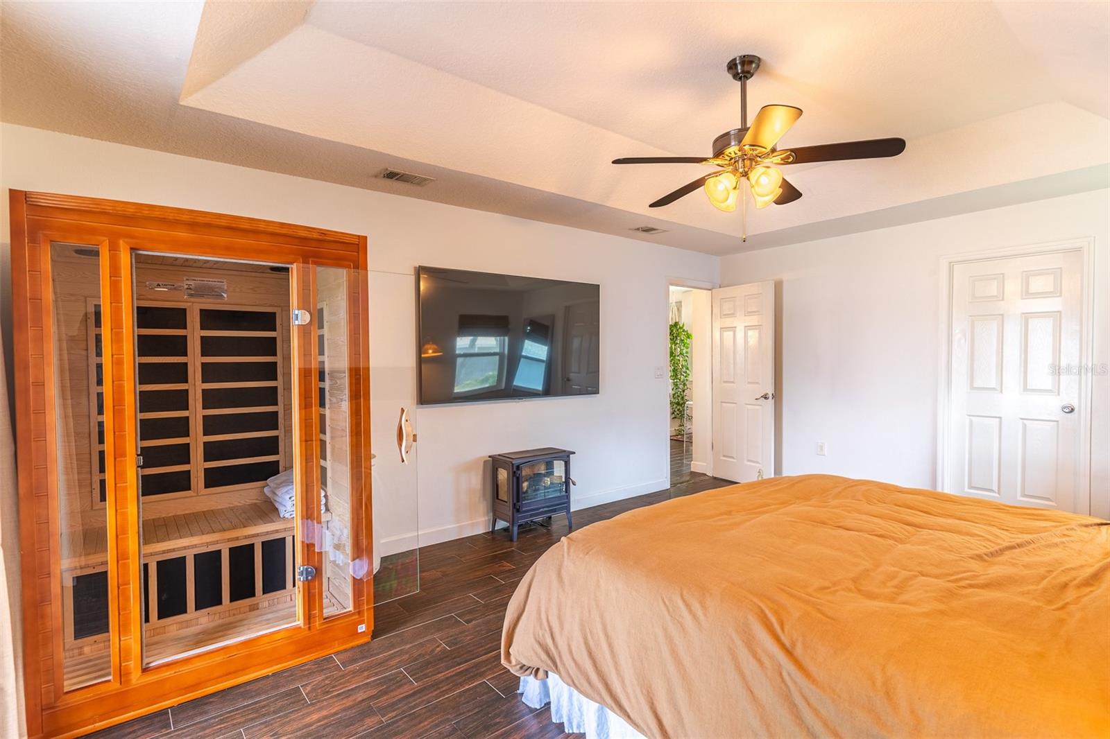 2336 W CANNON TER NW