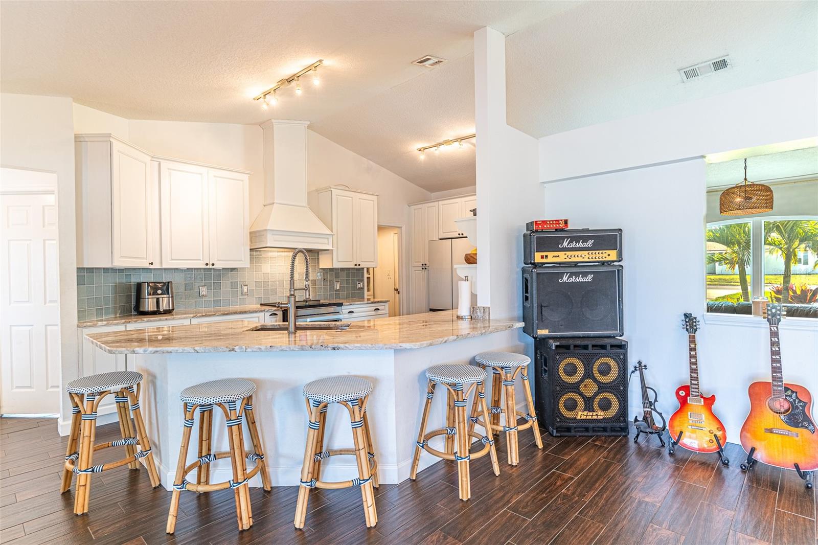 2336 W CANNON TER NW