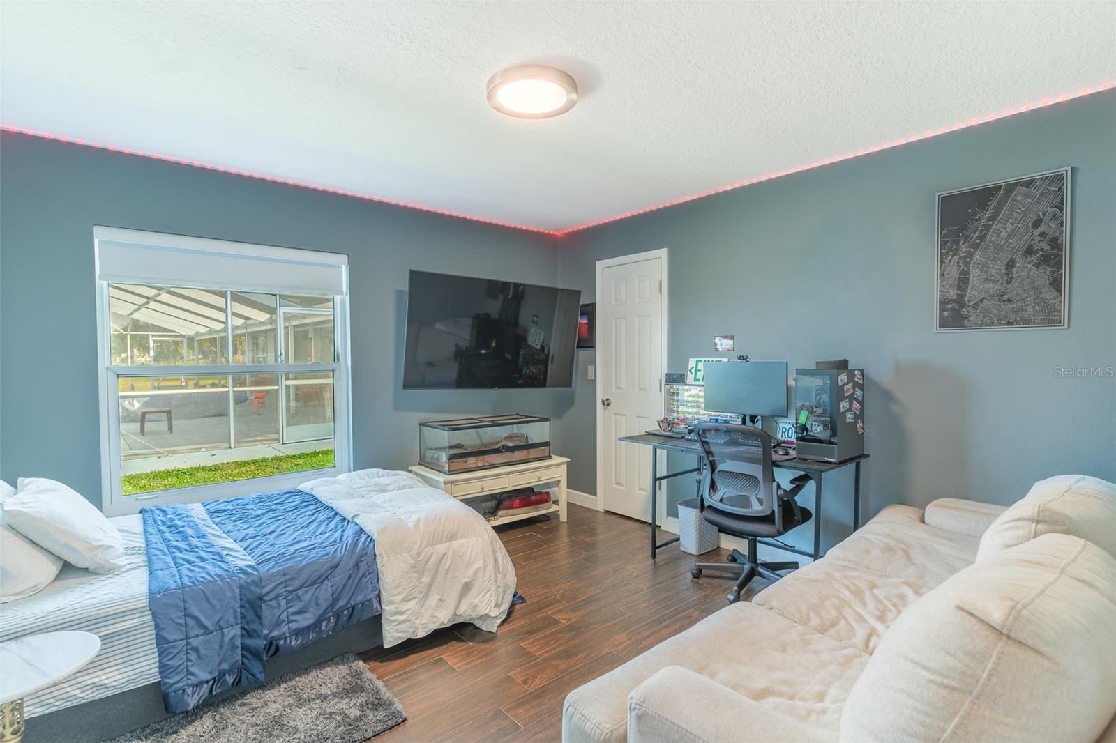 2336 W CANNON TER NW