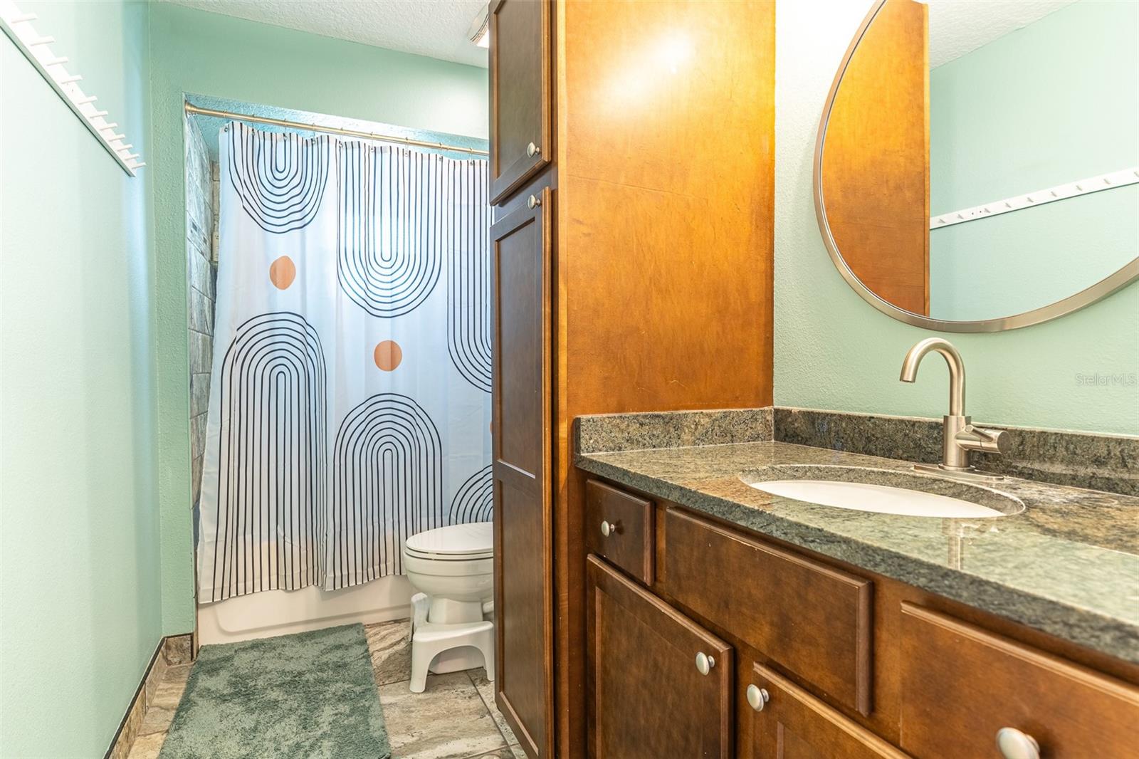 2336 W CANNON TER NW