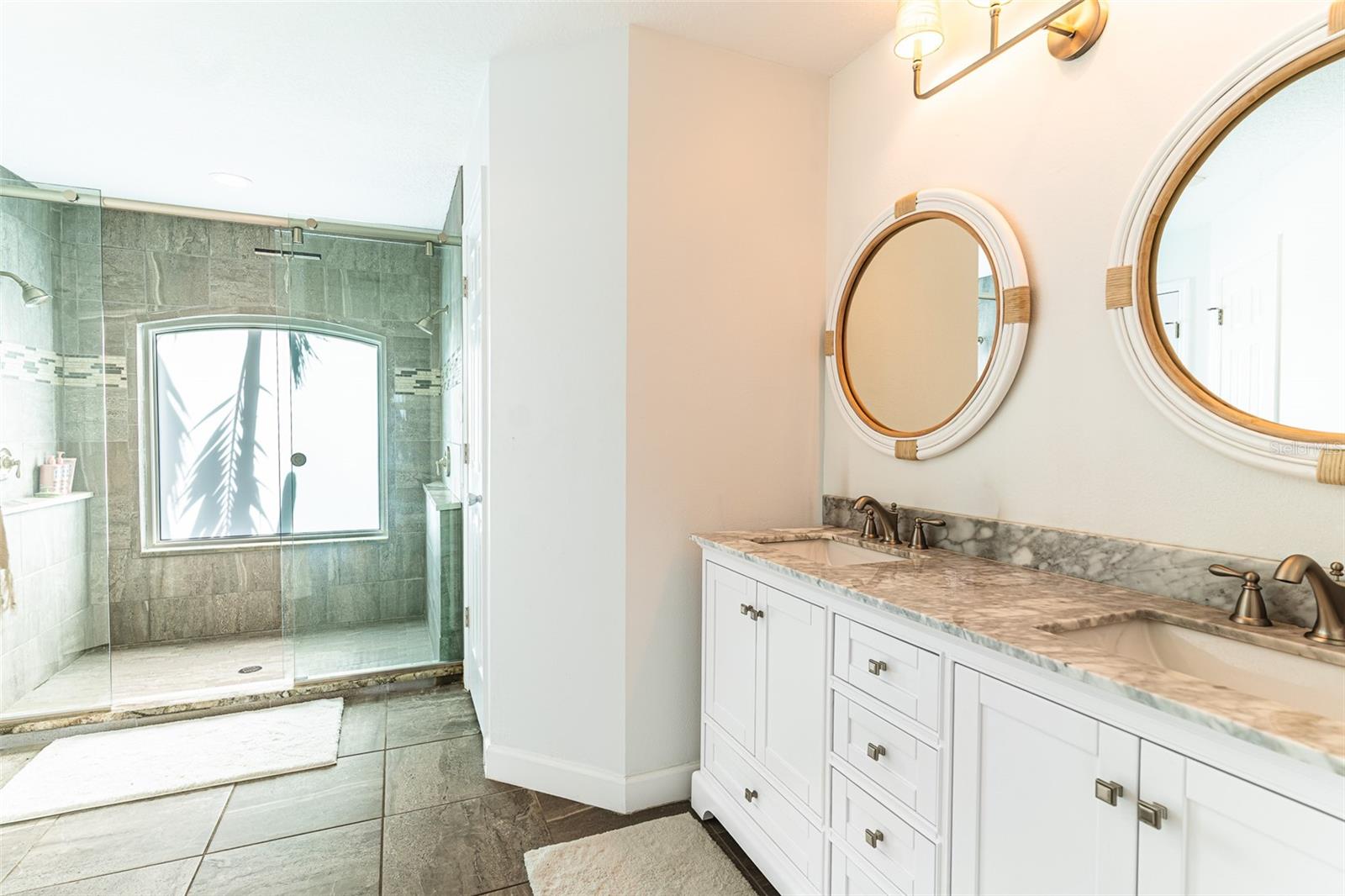 2336 W CANNON TER NW