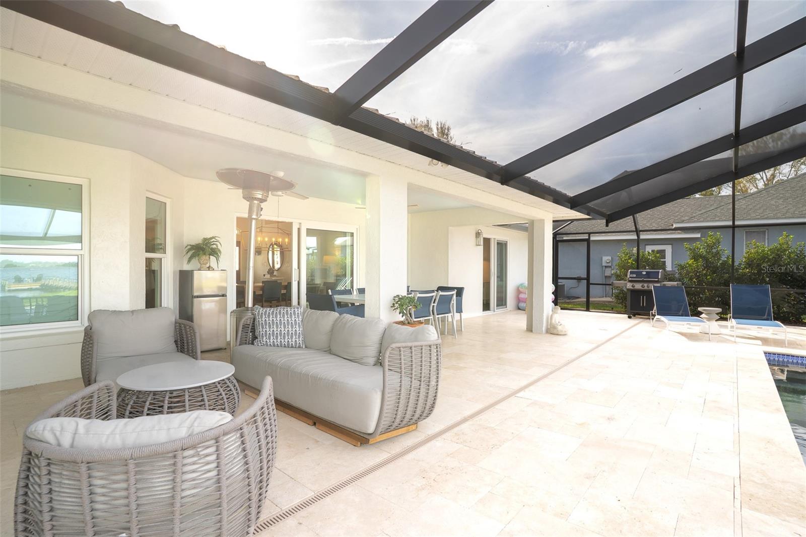 2336 W CANNON TER NW