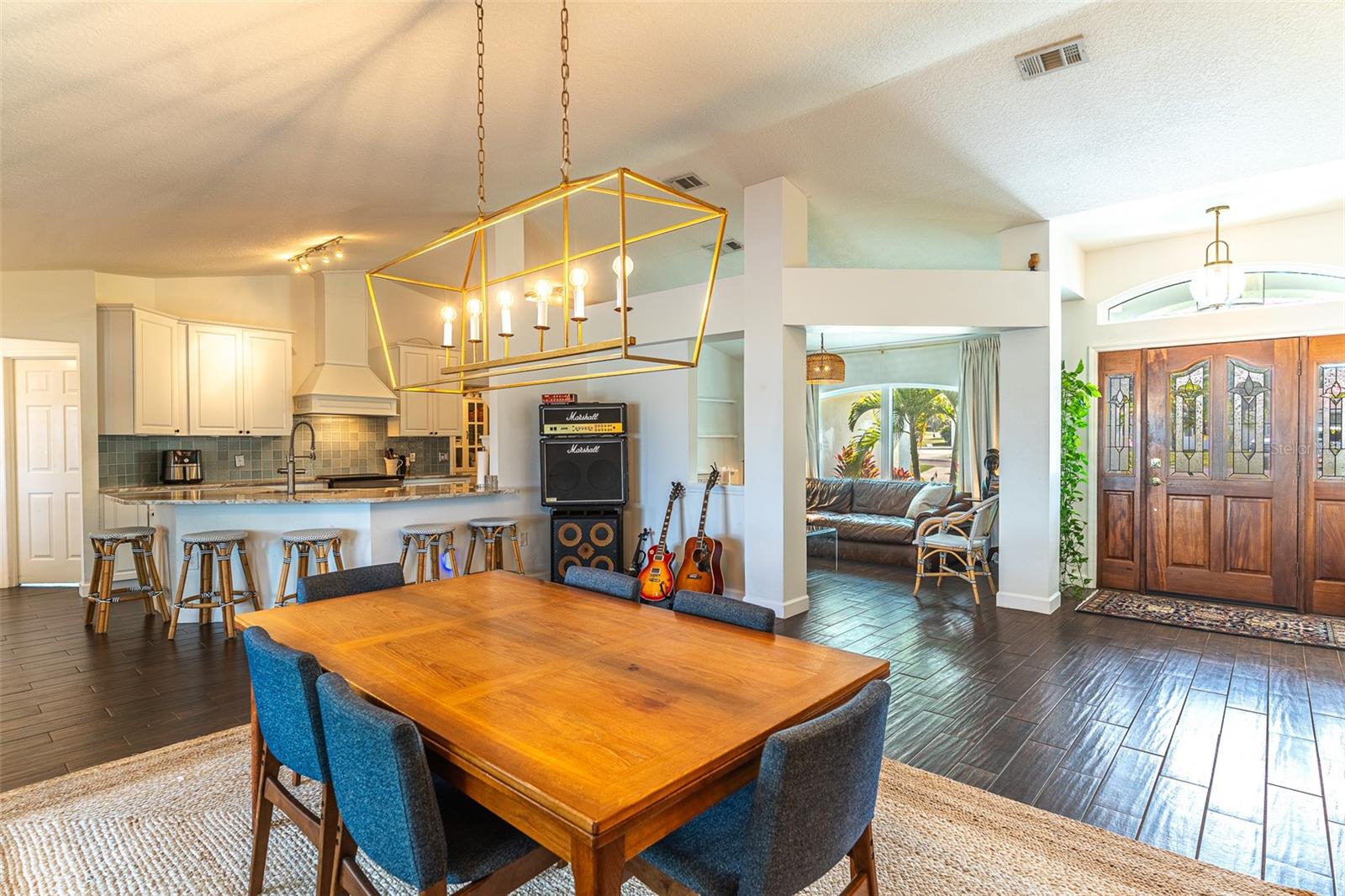 2336 W CANNON TER NW