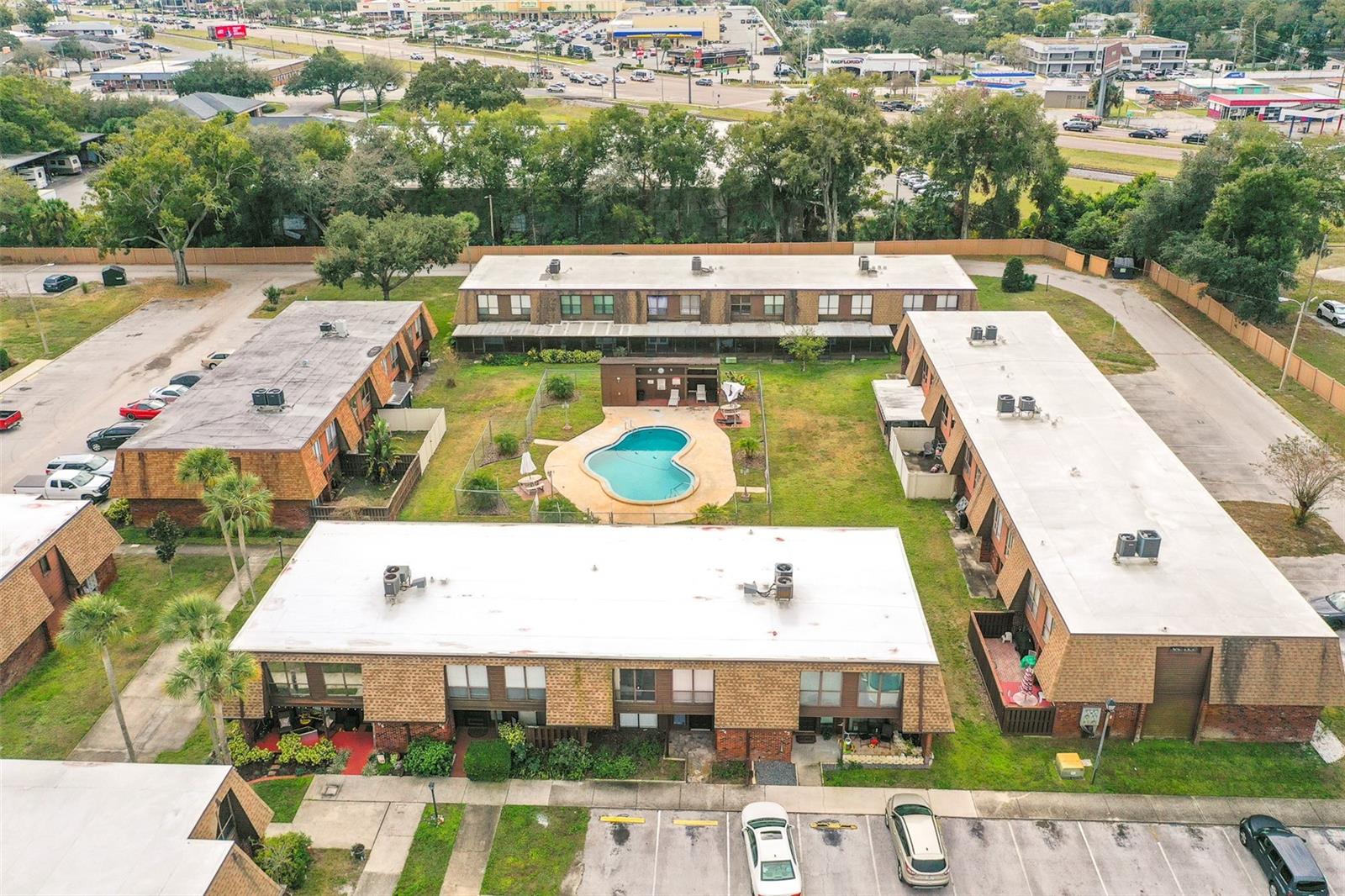 1836 N CRYSTAL LAKE DR #104