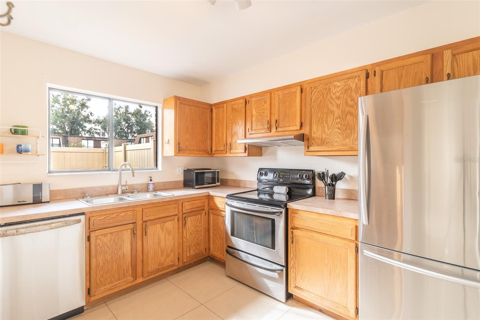 1836 N CRYSTAL LAKE DR #104