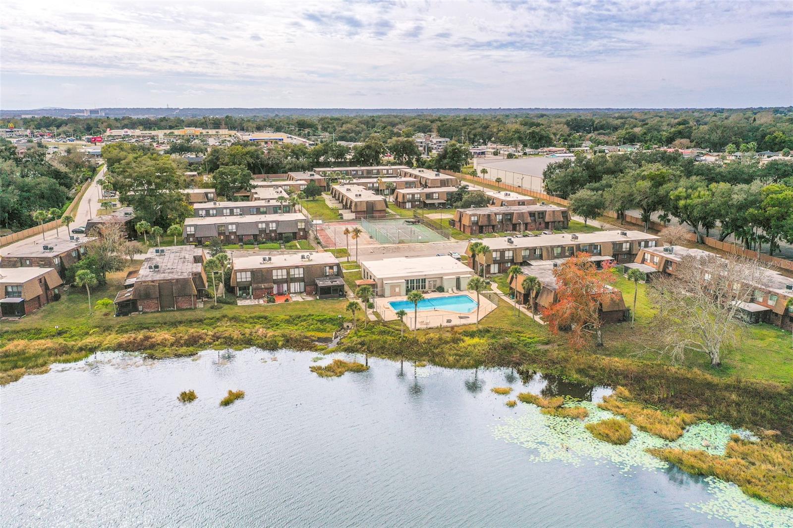 1836 N CRYSTAL LAKE DR #104