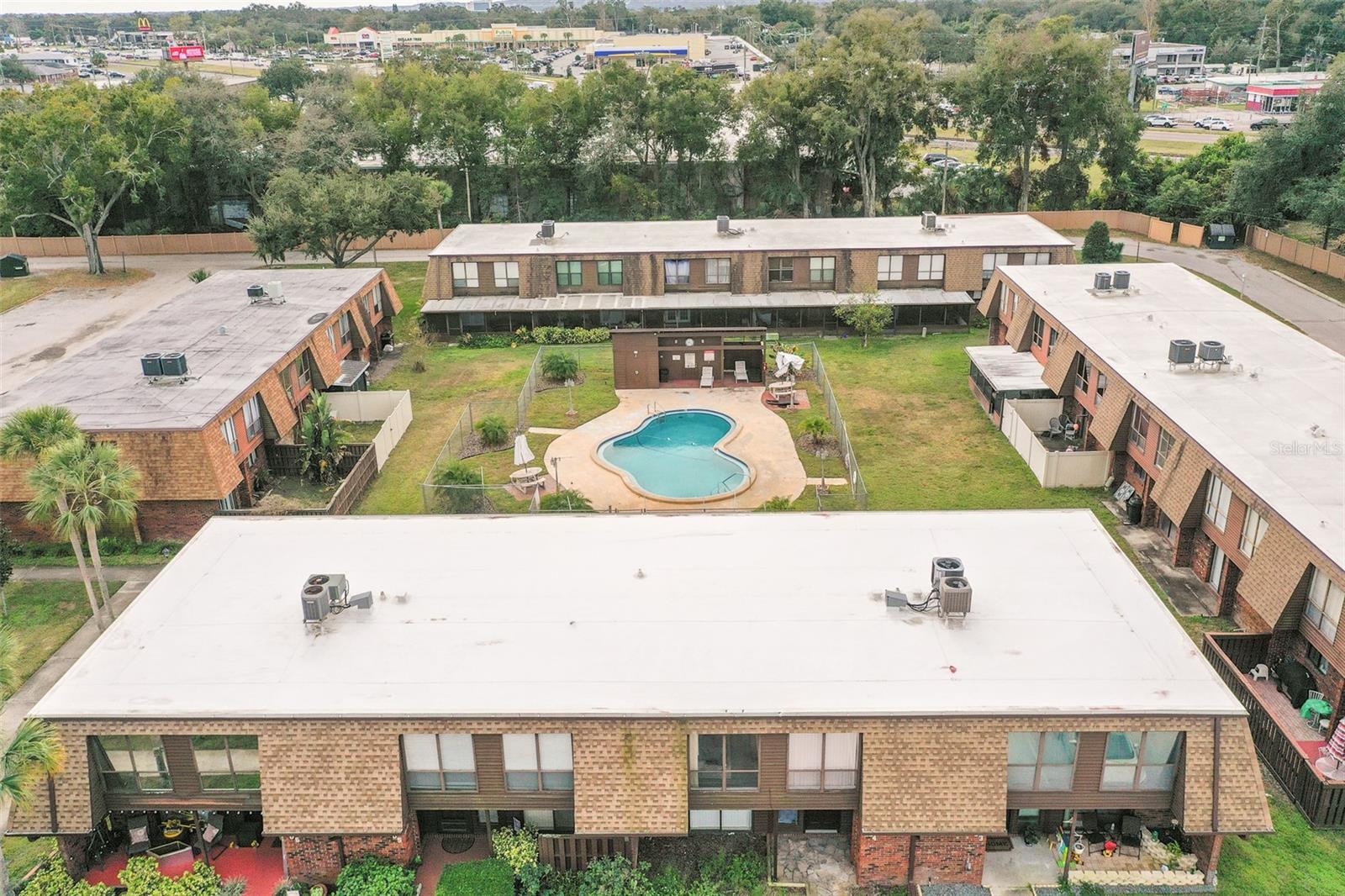 1836 N CRYSTAL LAKE DR #104