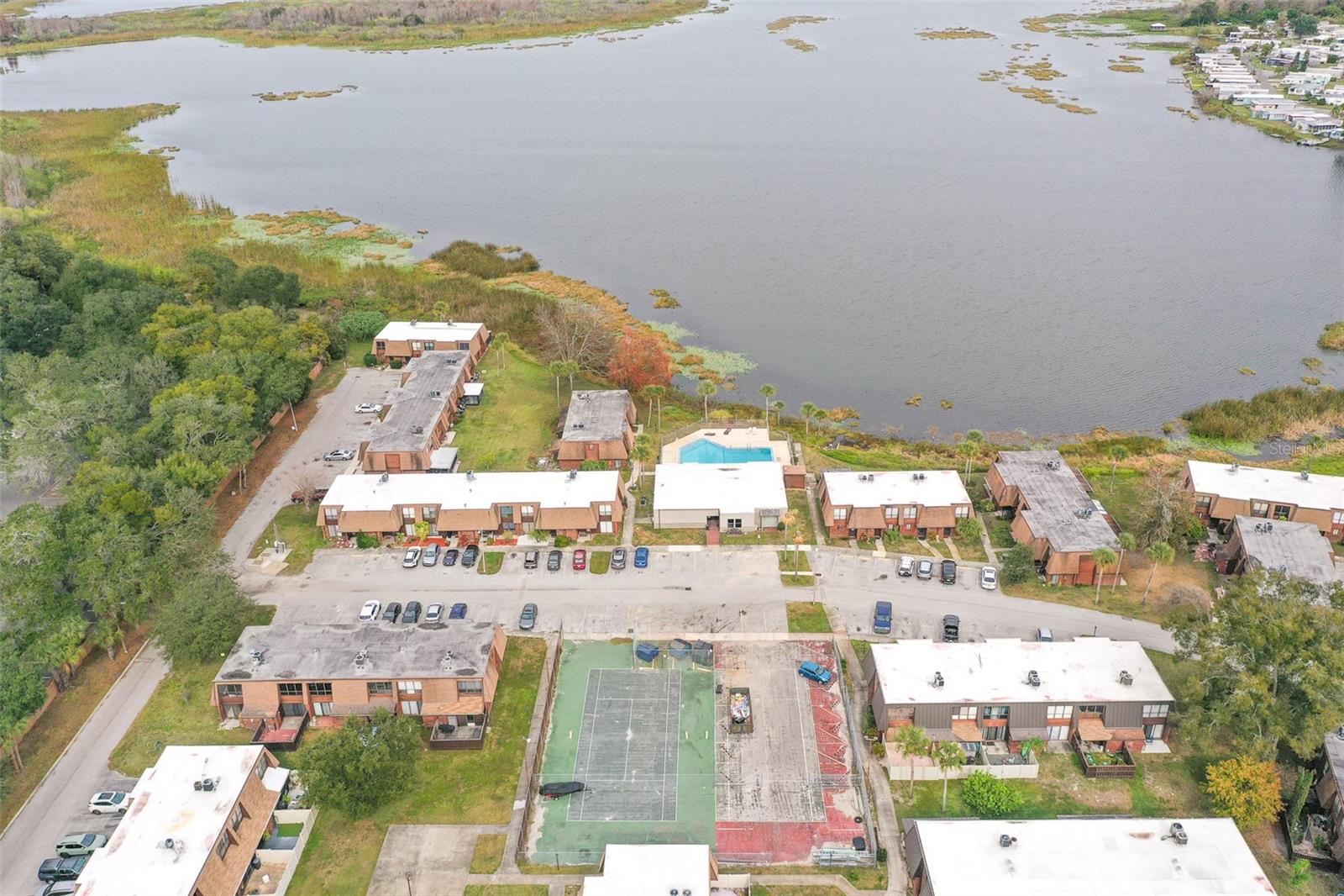 1836 N CRYSTAL LAKE DR #104