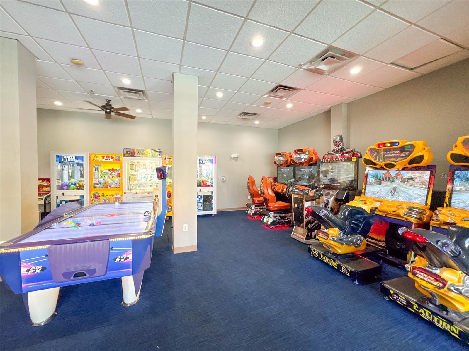 12521 FLORIDAYS RESORT DR #211F