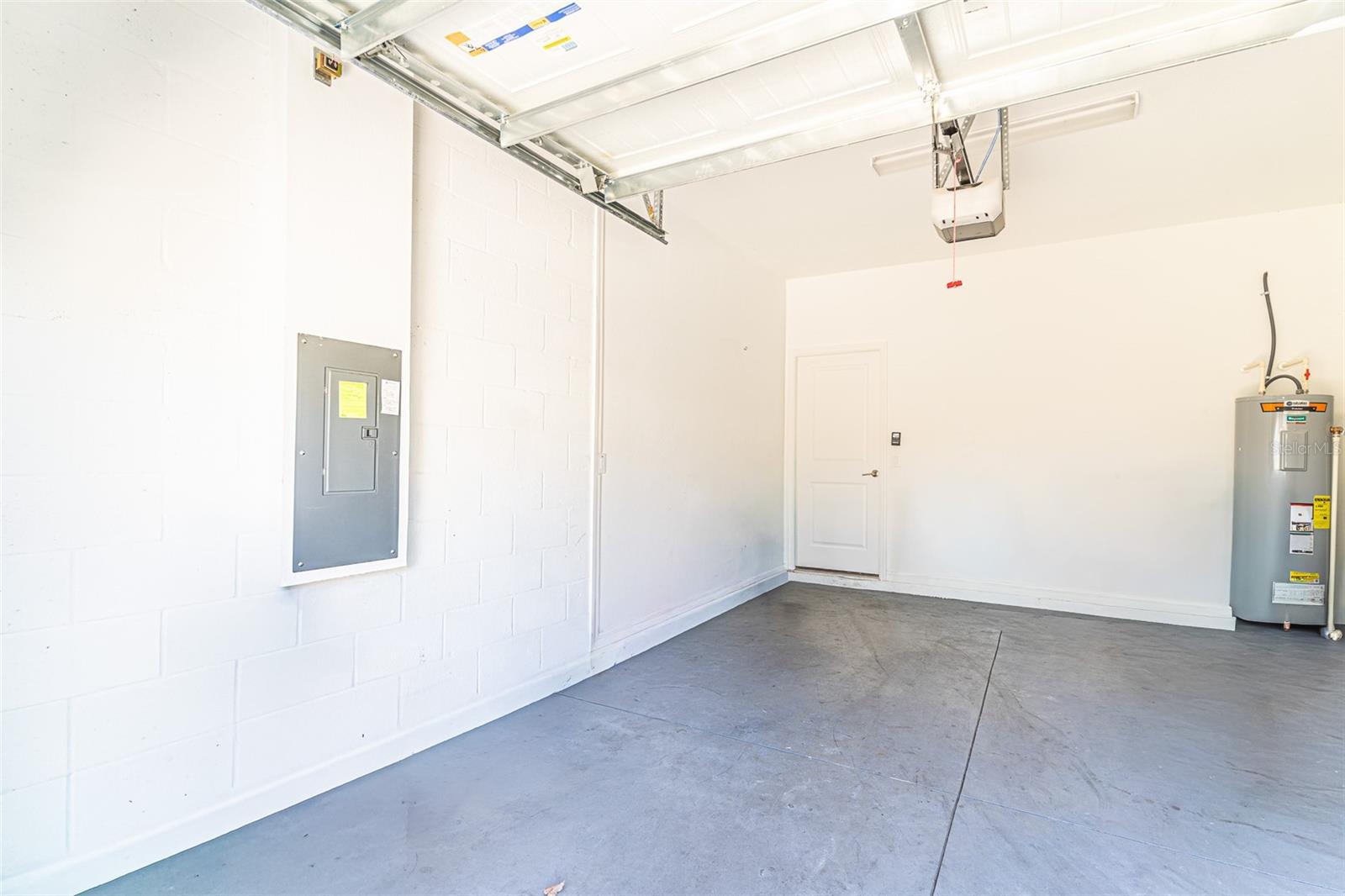 7014 RIPPLE POND LOOP