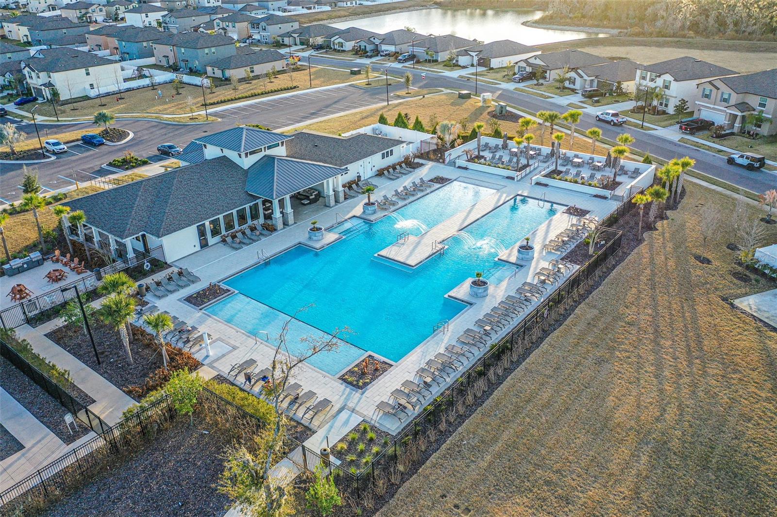 7014 RIPPLE POND LOOP