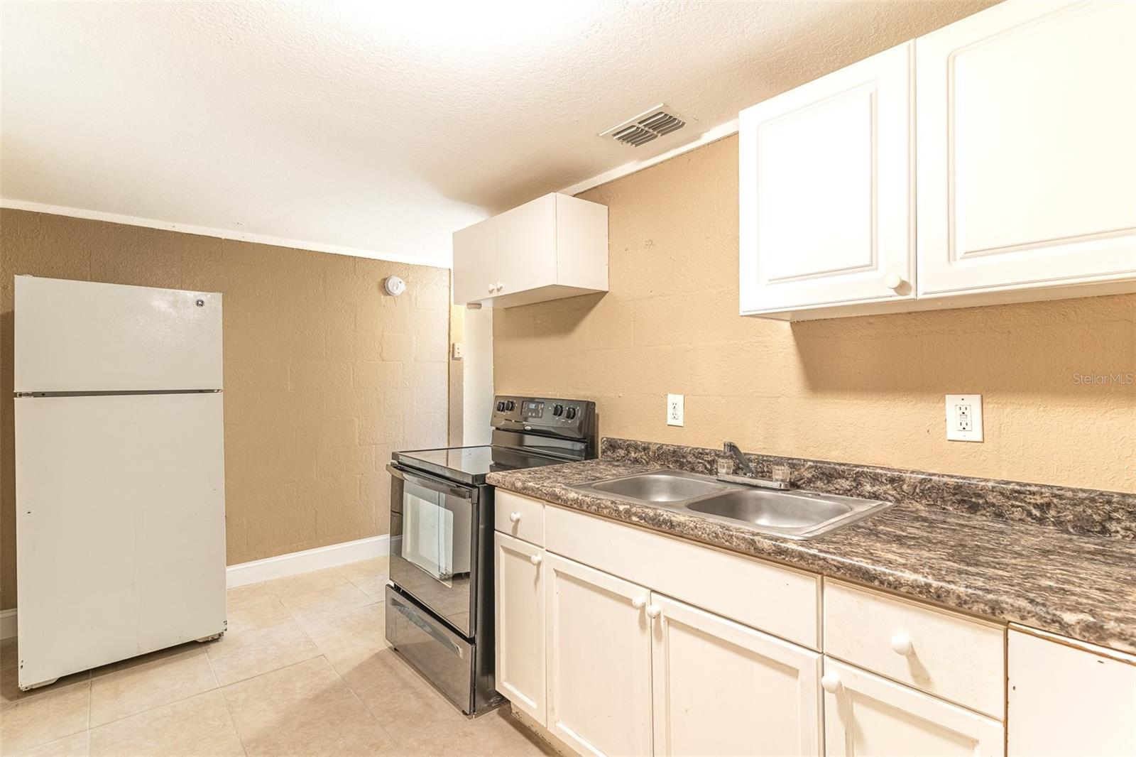 116 E NORTHSIDE DR #1