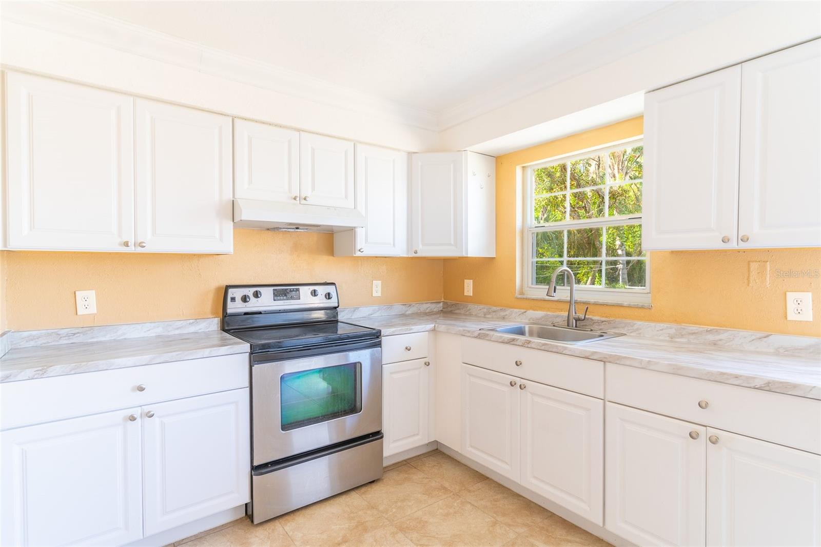 140 AVENUE W NW #3