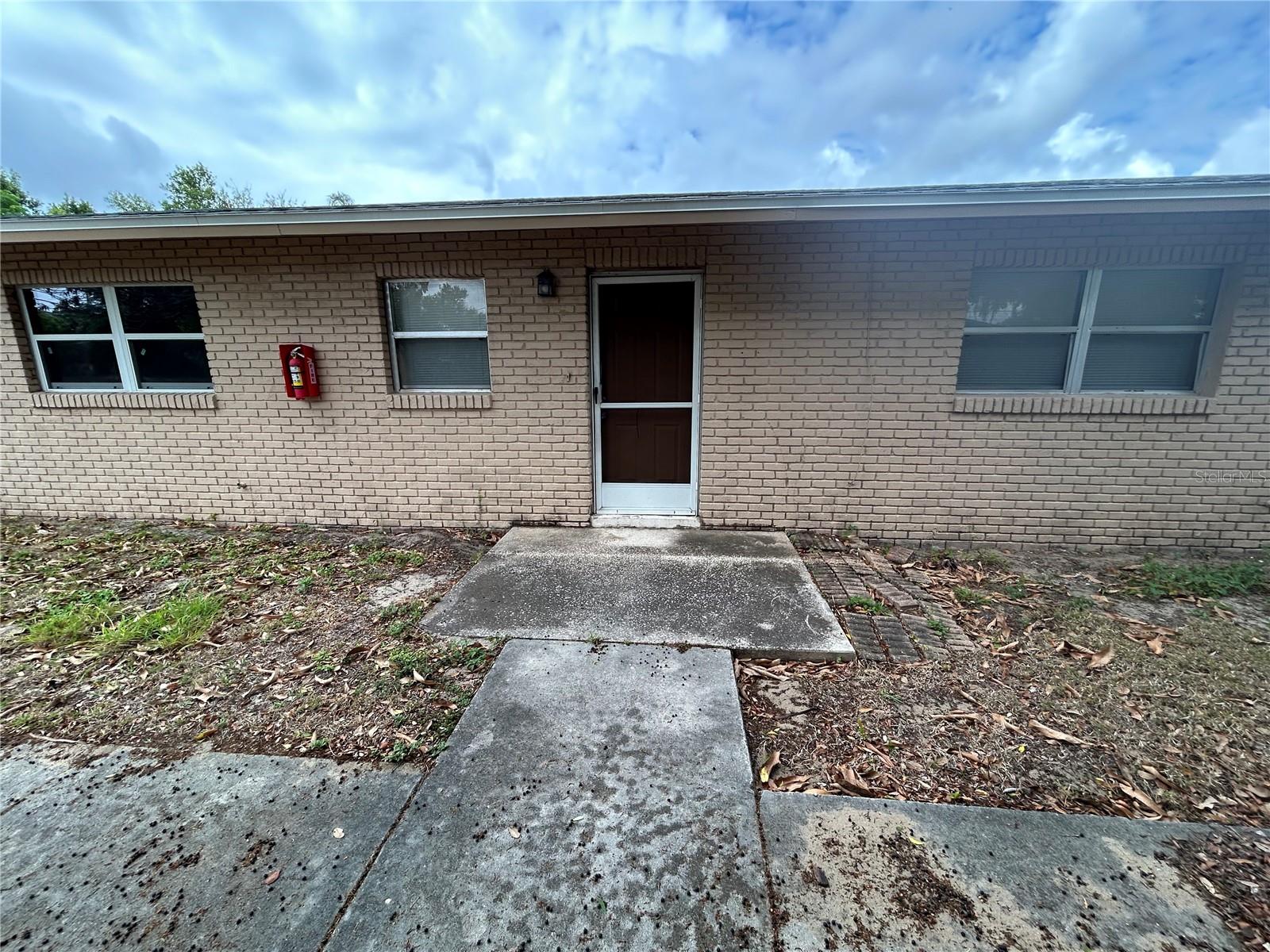 140 AVENUE W NW #3