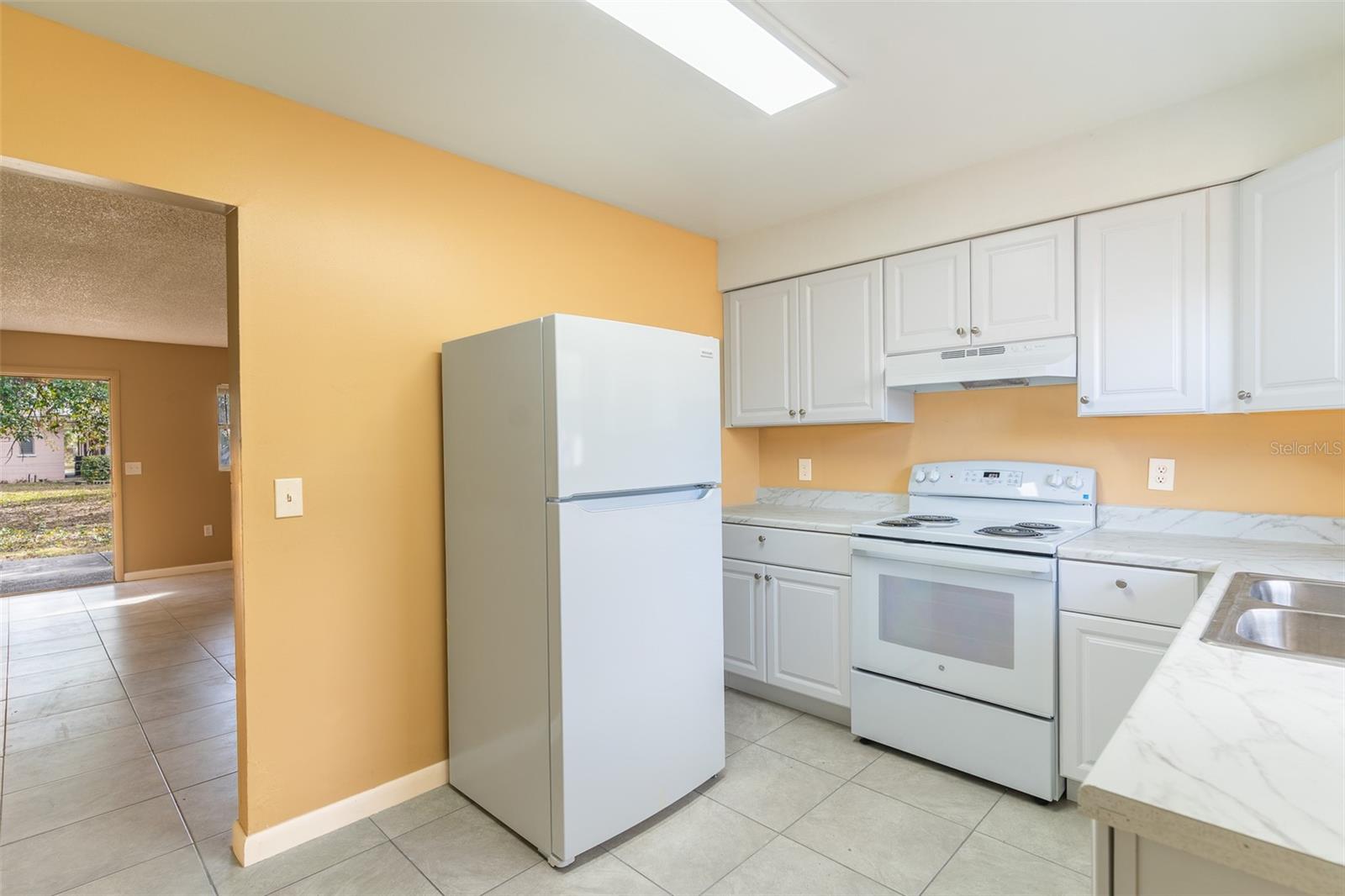 140 AVENUE W NW #2