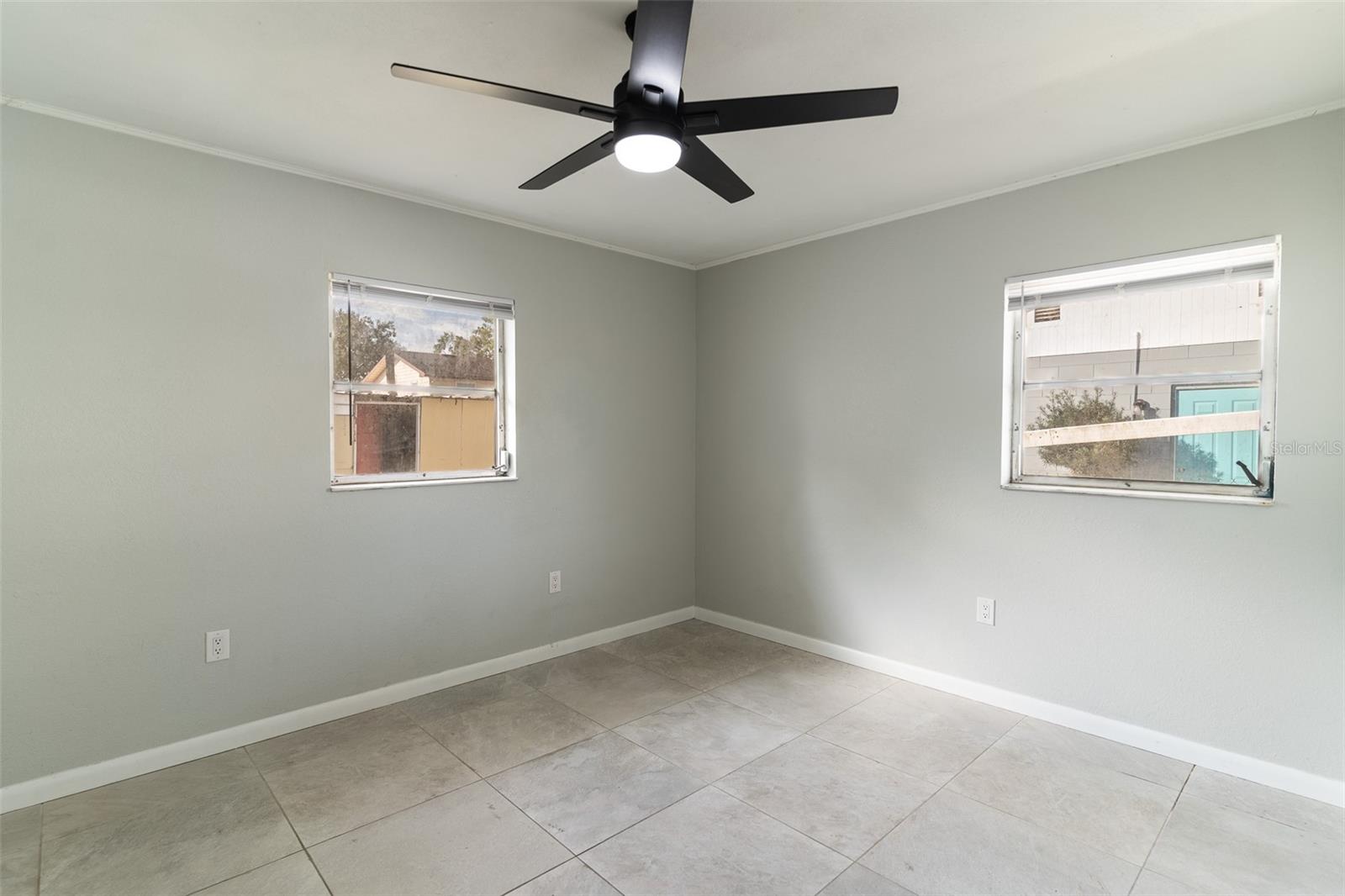 124 SHELLEY DR