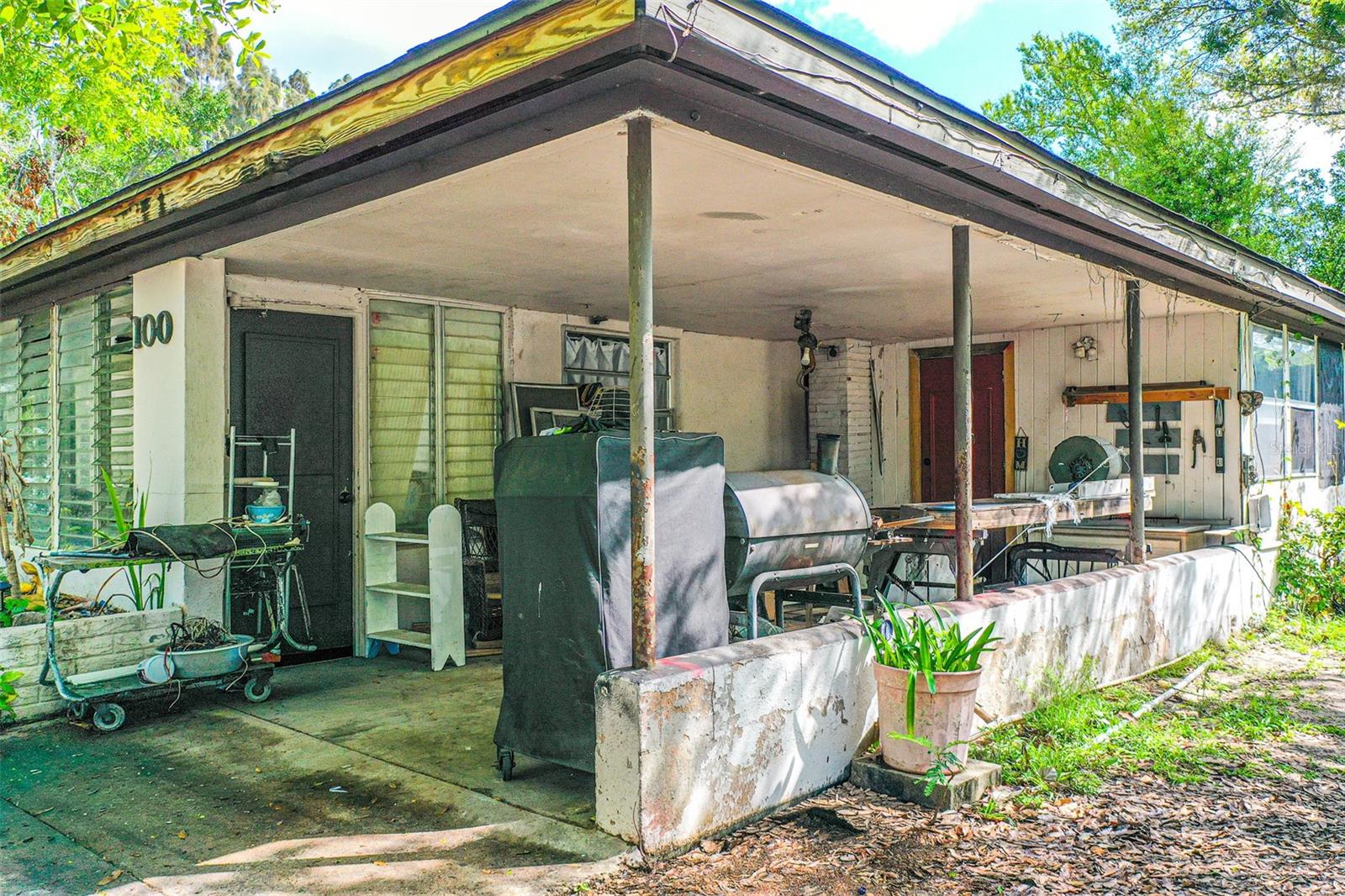 100 N SELF AVE