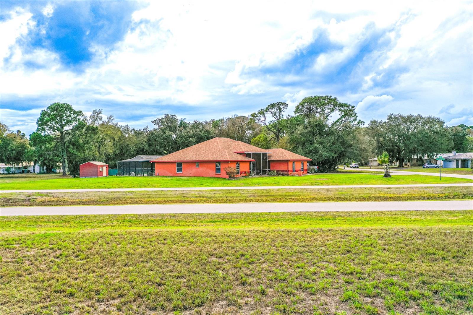 5900 THUNDER RD
