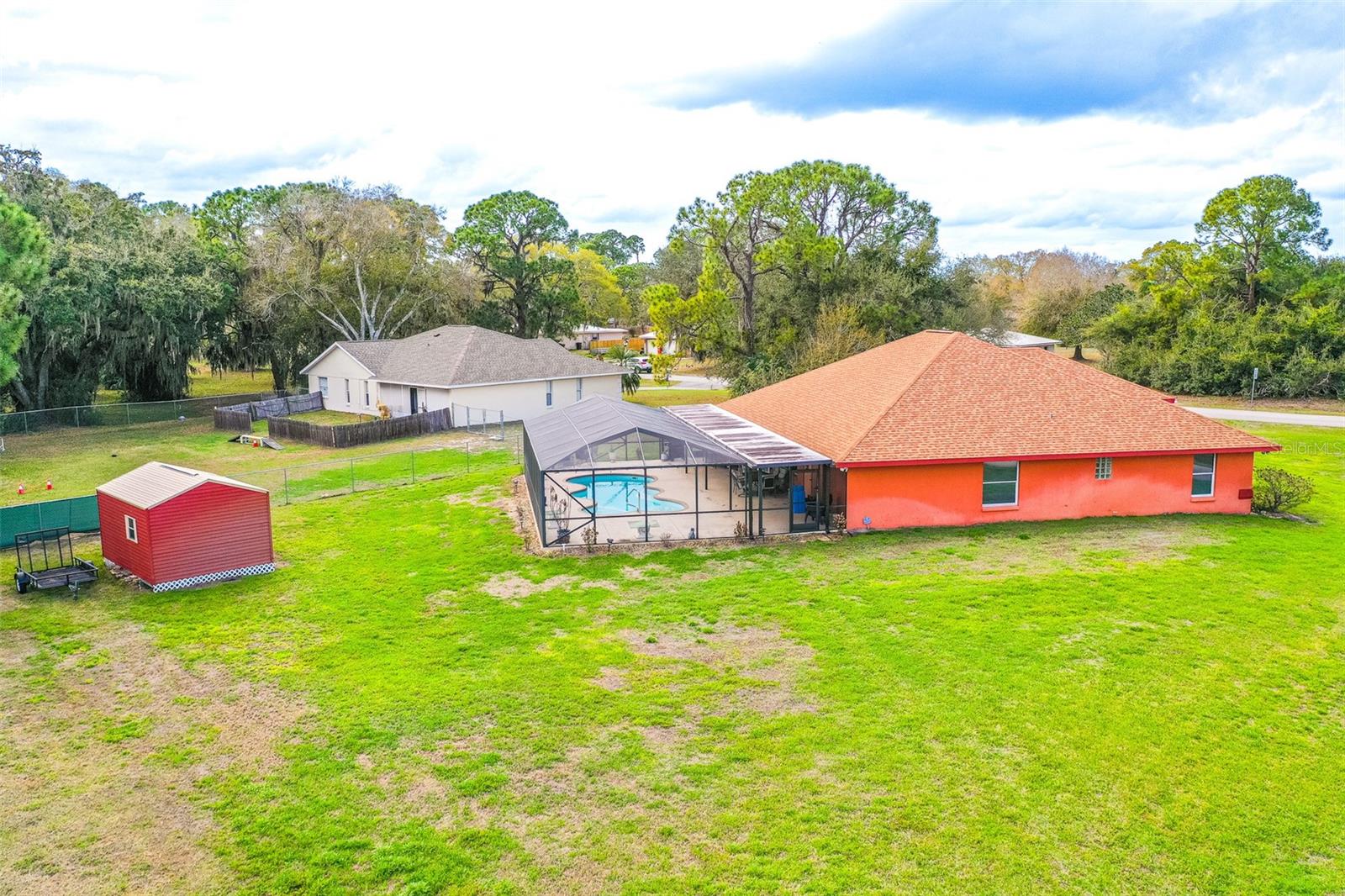 5900 THUNDER RD
