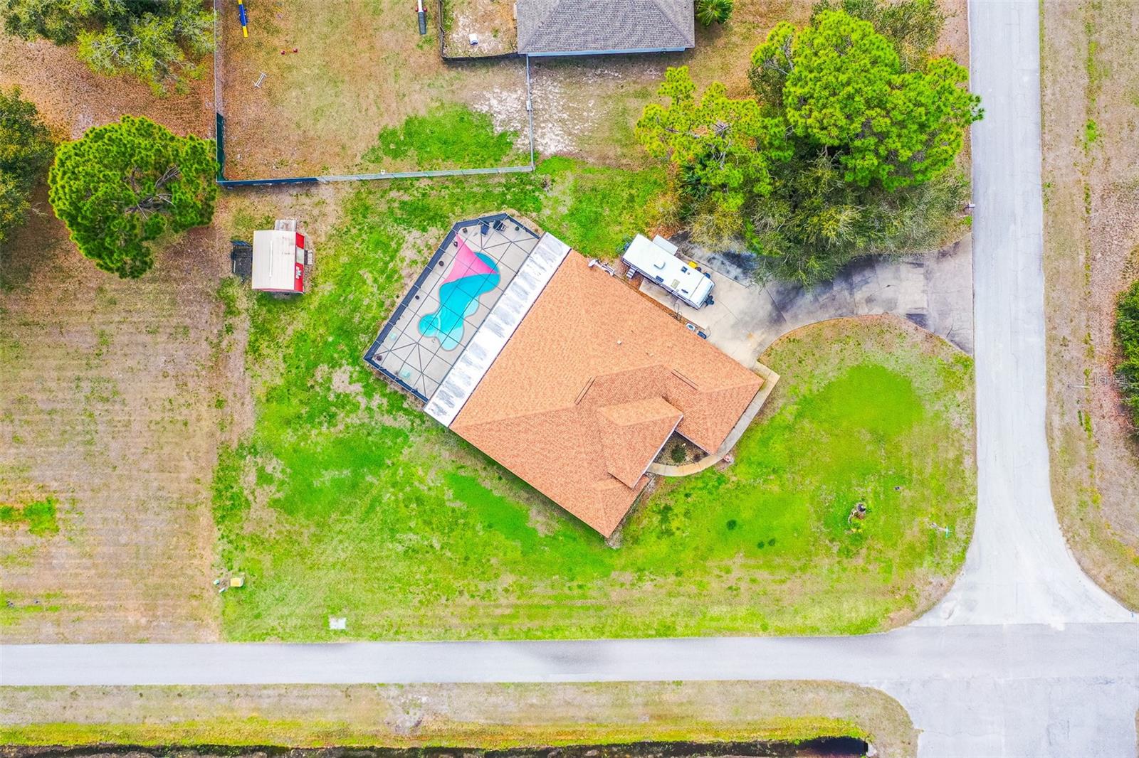 5900 THUNDER RD