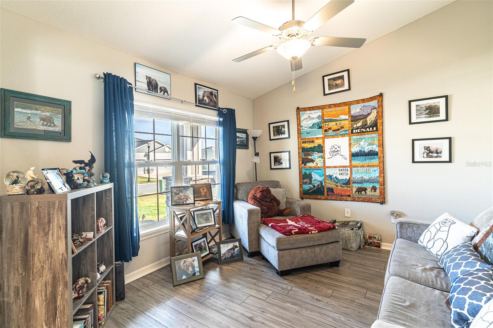 1097 SANDPIPER LOOP