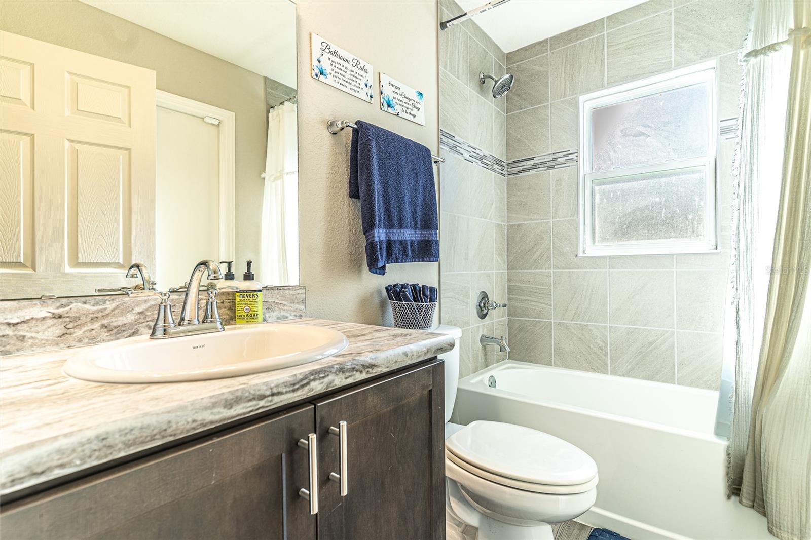 1097 SANDPIPER LOOP