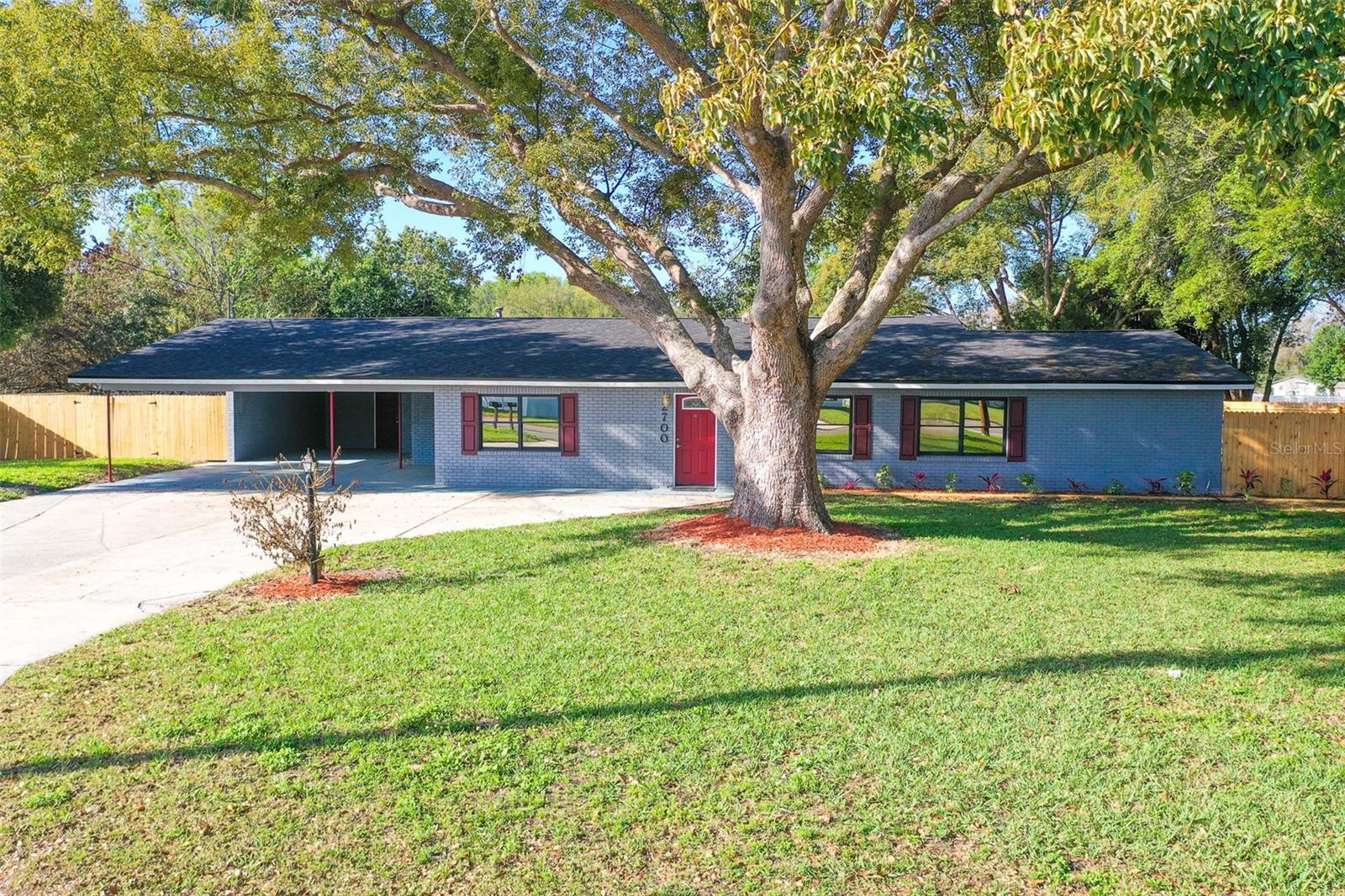 2700 IDYLRIDGE DR