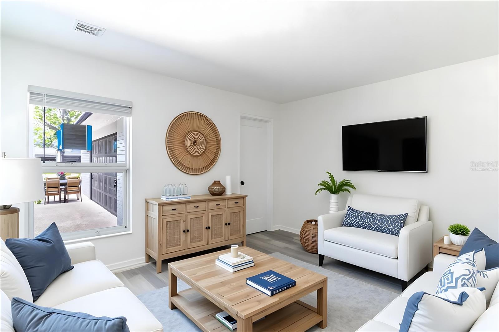 4006 HOLLYHEAD CIR S