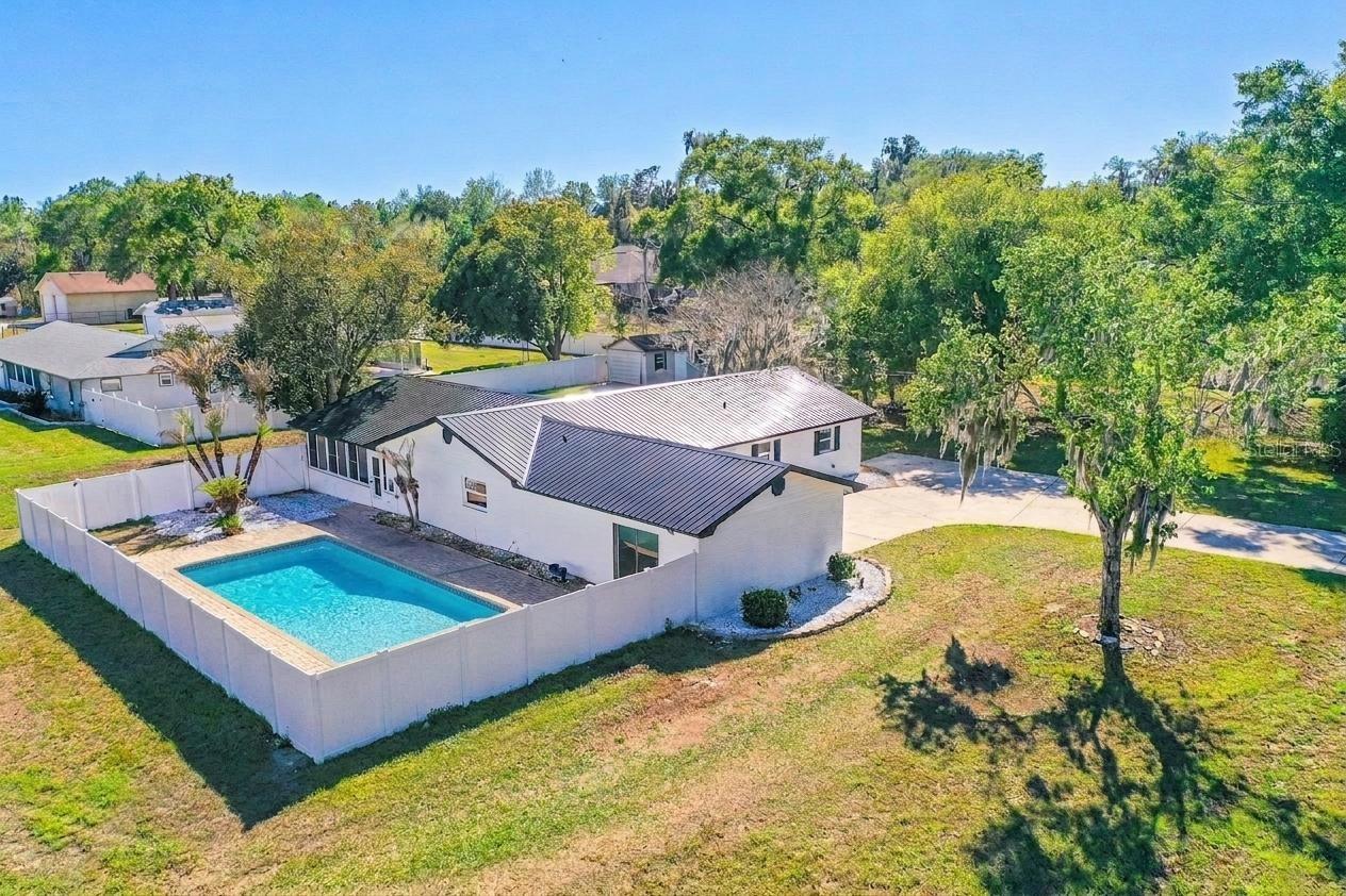 4006 HOLLYHEAD CIR S