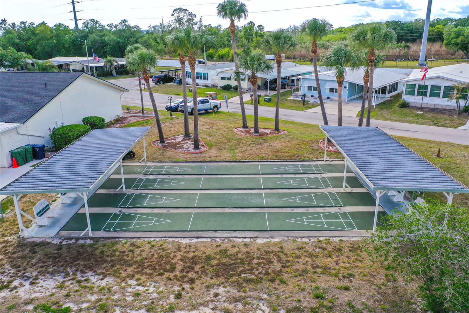 6450 HOLLYBERRY LN NE