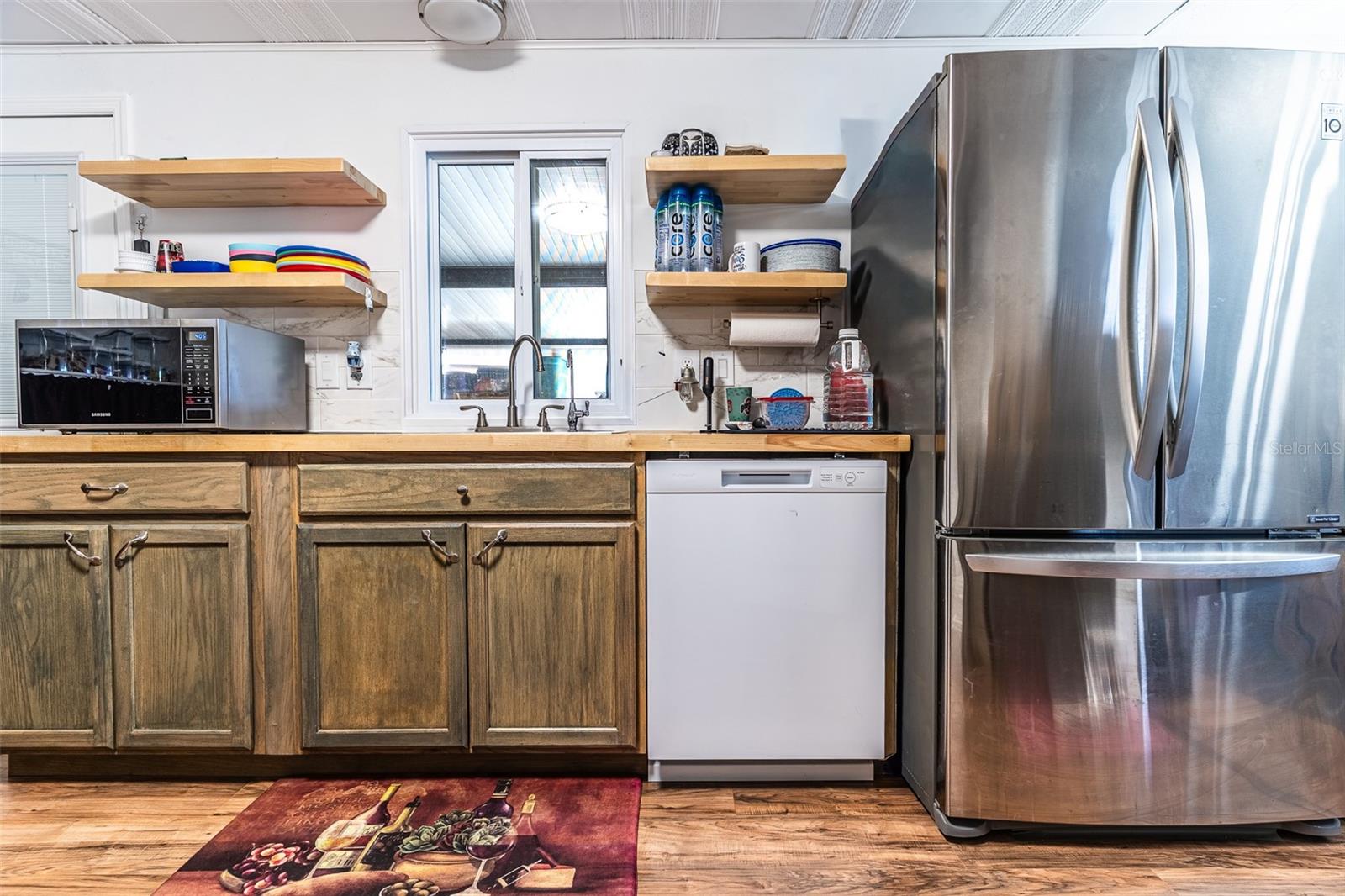 6450 HOLLYBERRY LN NE